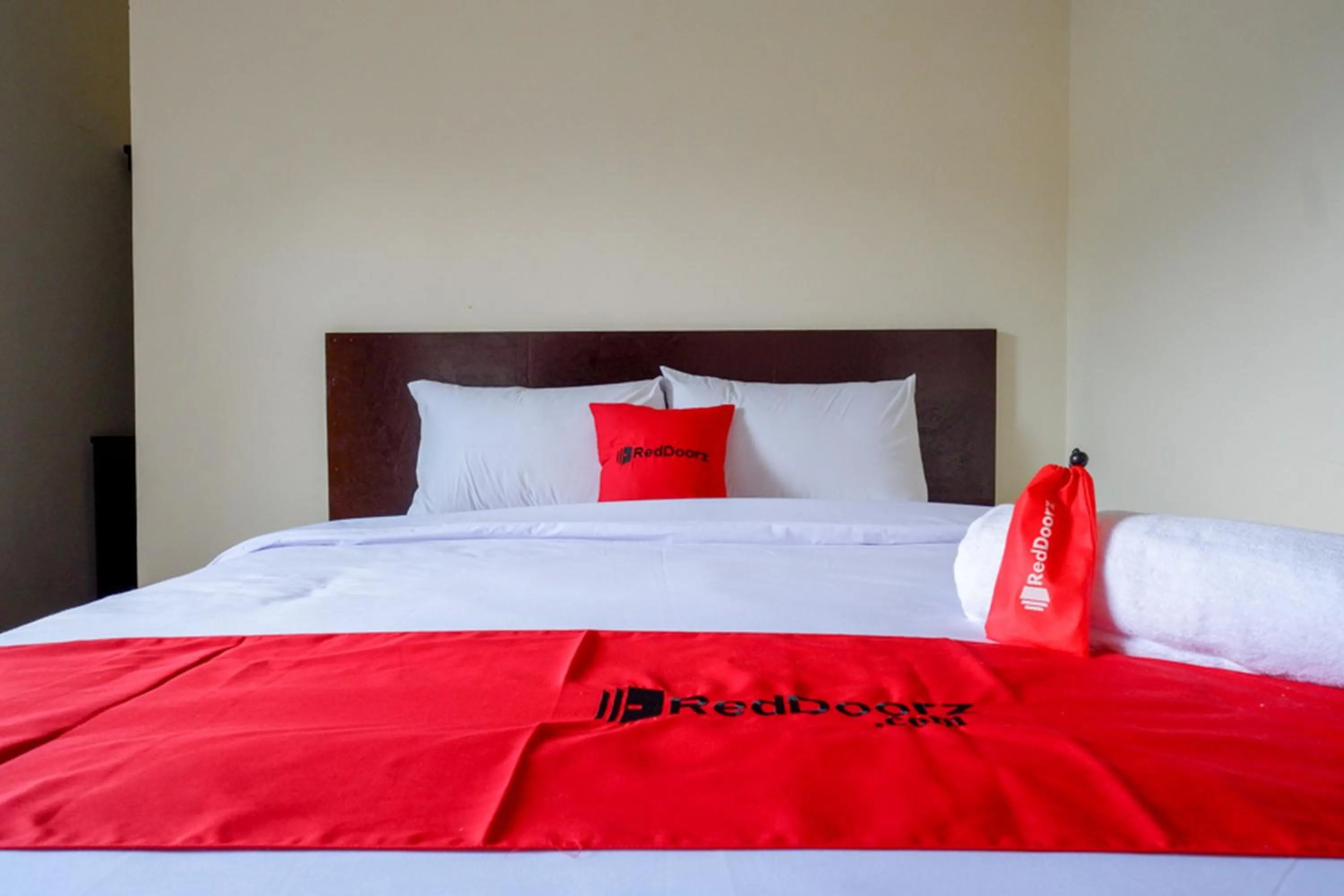 Bed in RedDoorz near Stadion 45 Karanganyar