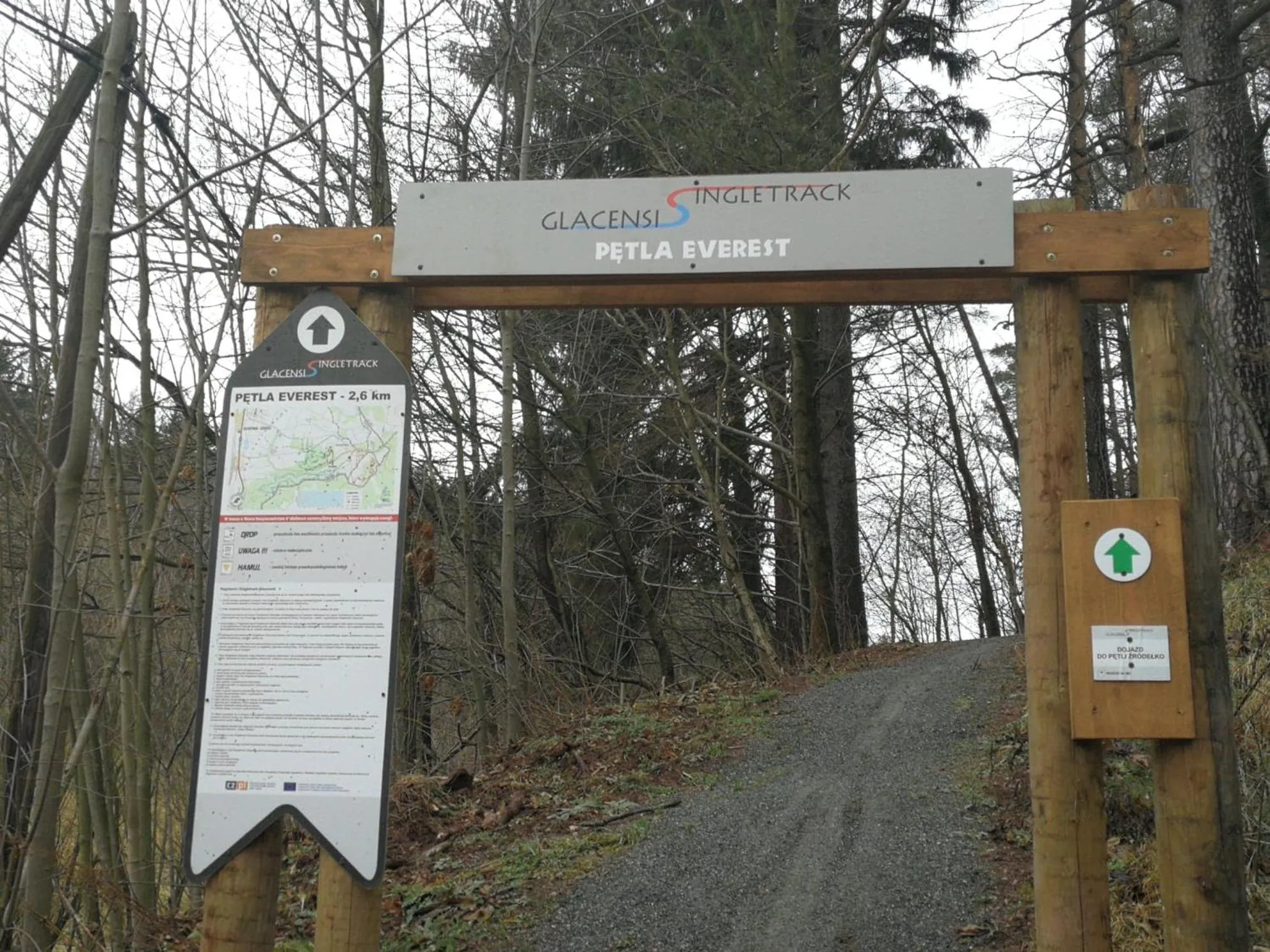 Pokoje Gościnne Art- Dworek