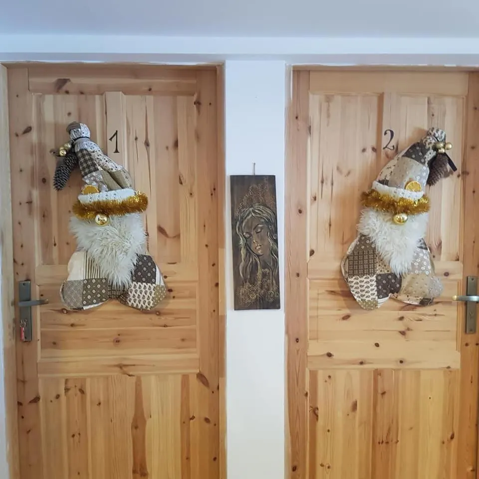 Pokoje Gościnne Art- Dworek