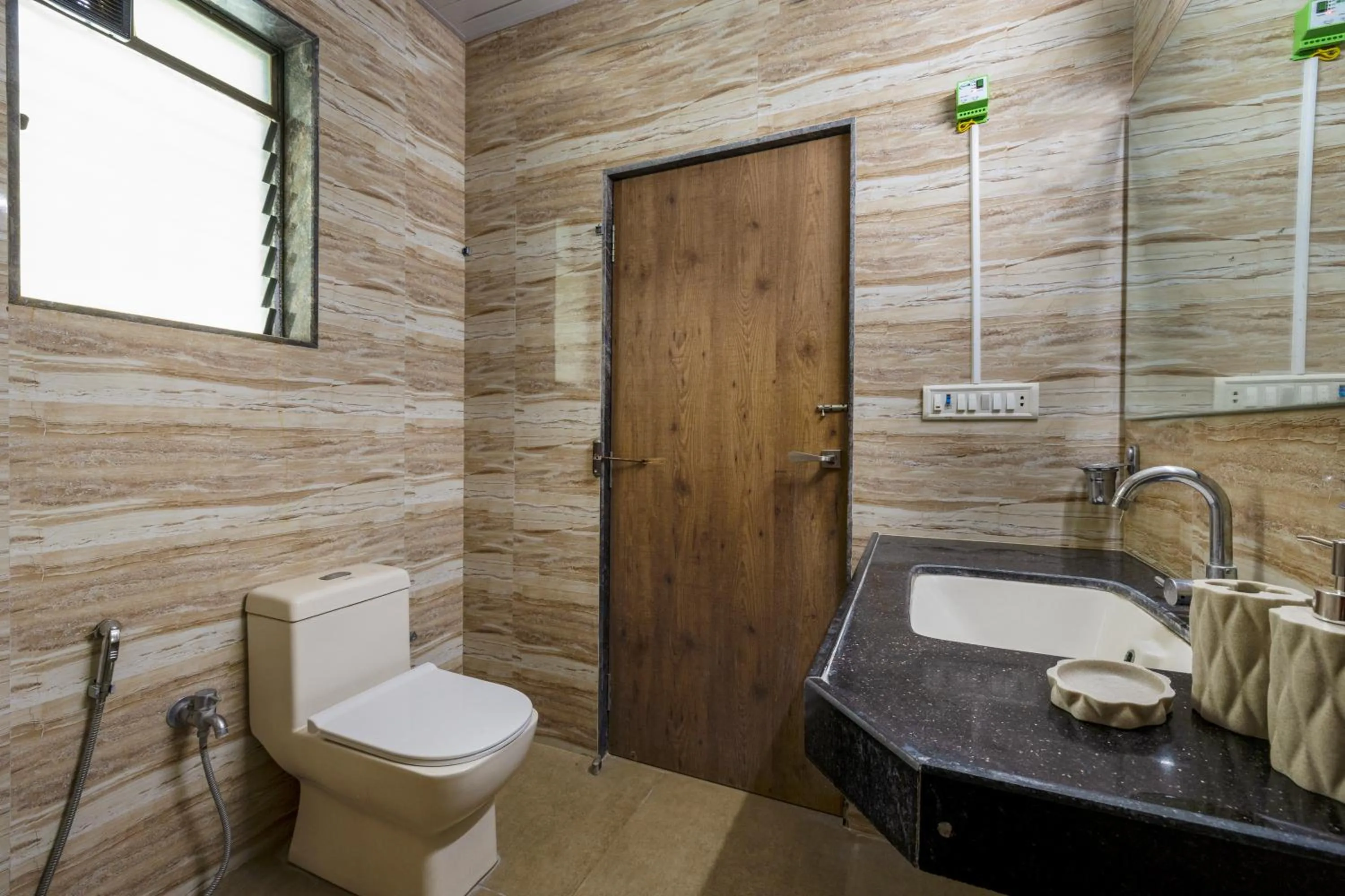 Bathroom in Geeta Bhawan Villa
