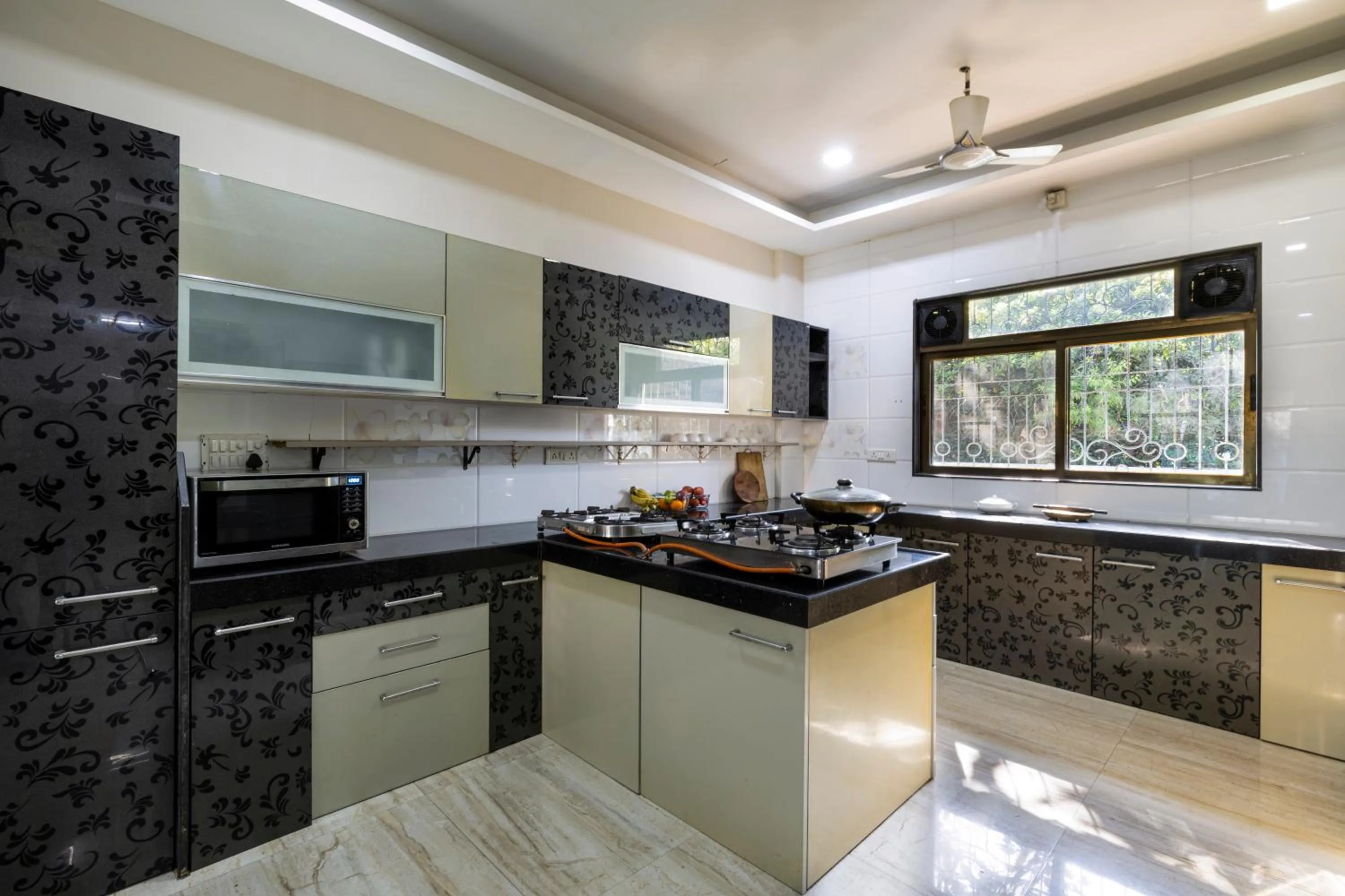 kitchen in Geeta Bhawan Villa