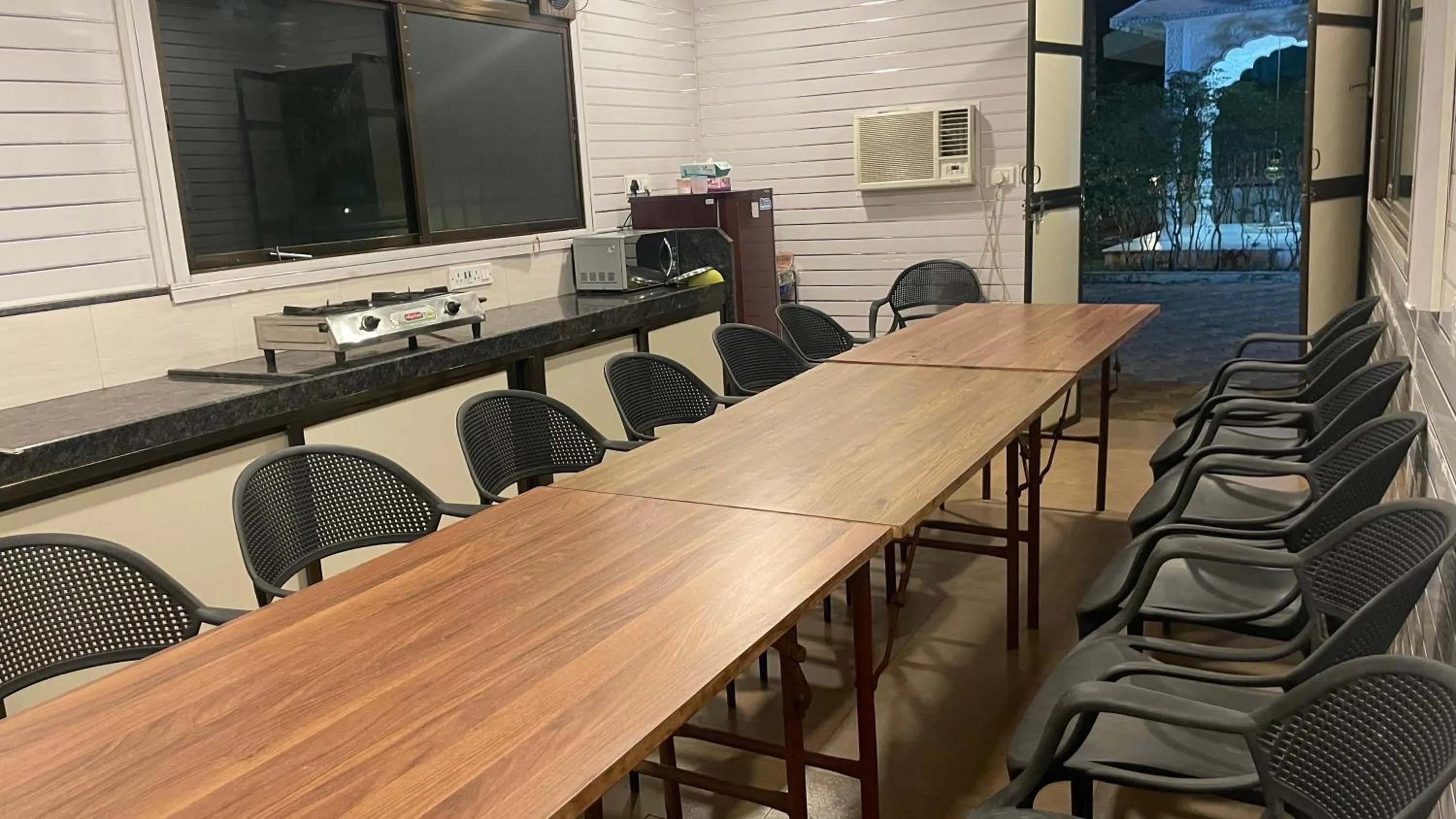 Dining area in Geeta Bhawan Villa