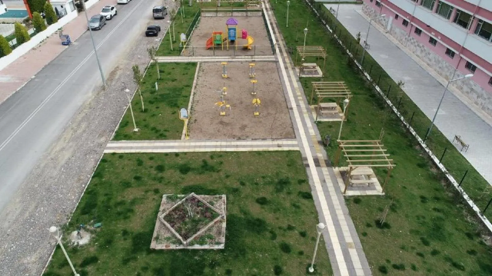 Billiard in Golden World Suite Hotel