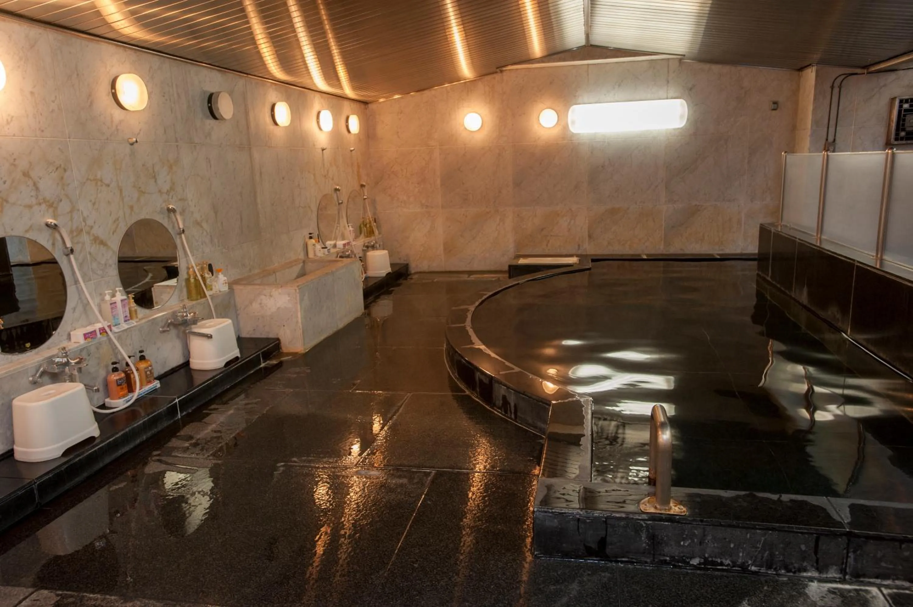 Hot Spring Bath in The Gran Resort Elegante Atami