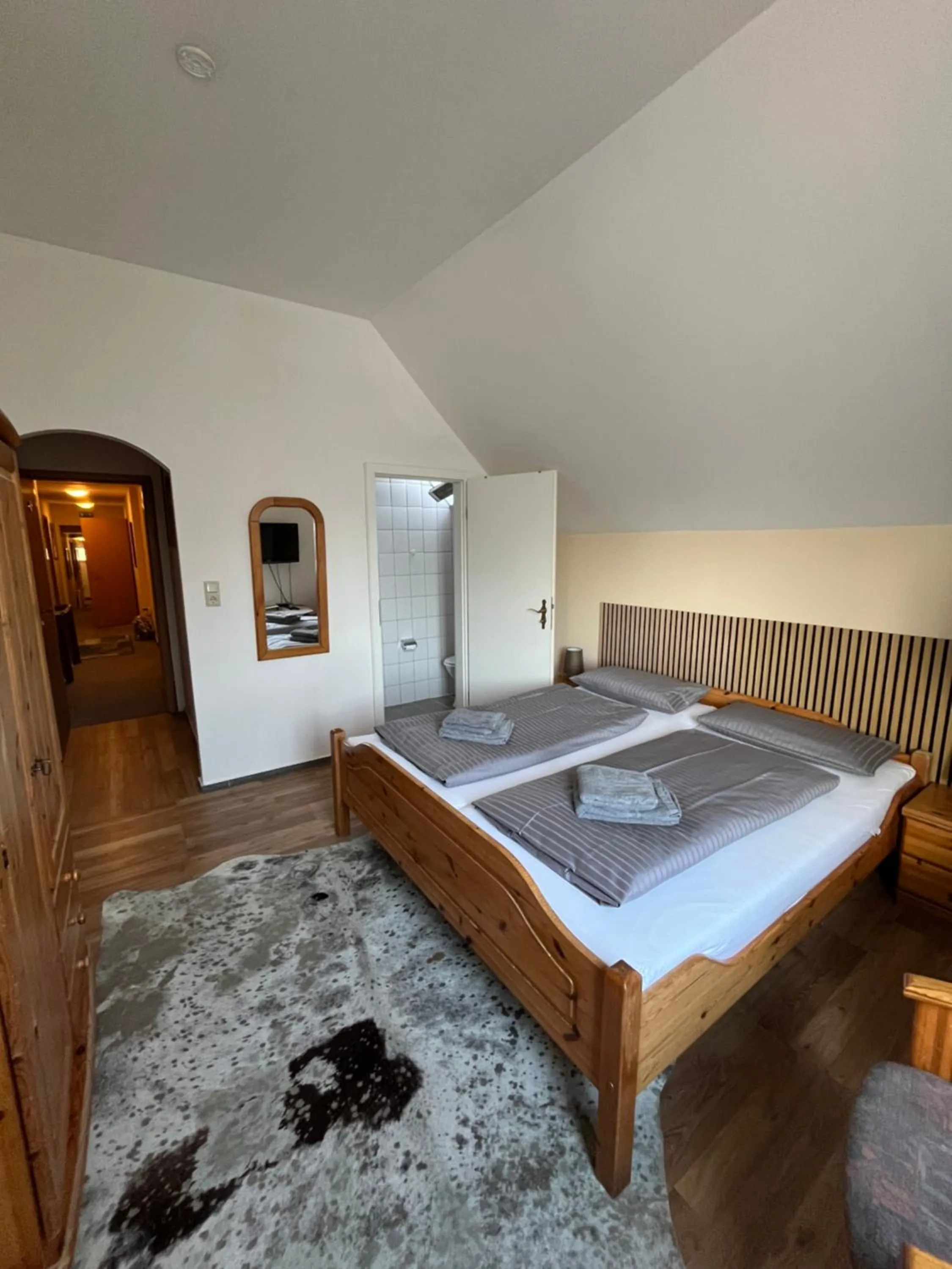 Bed in Hotel Mühleneck