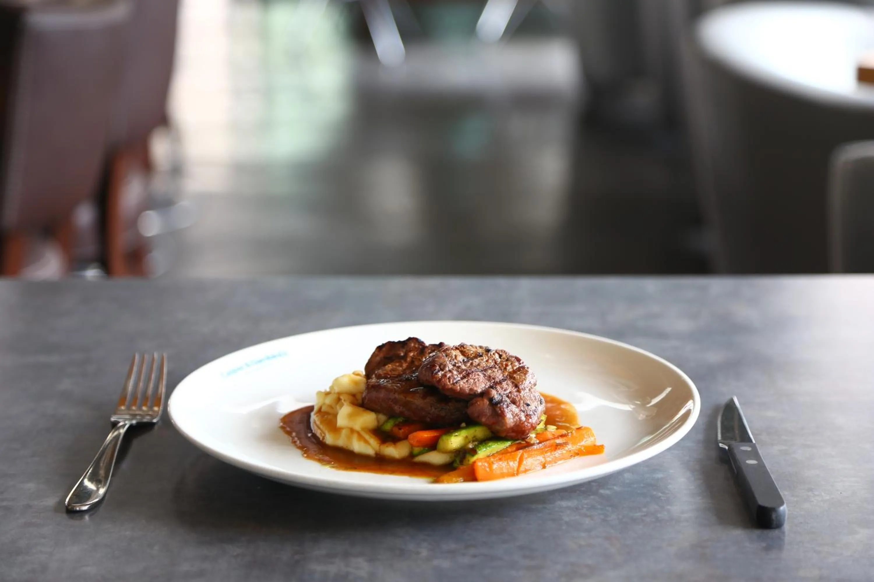 Restaurant/places to eat in Vibotel Residence Hotel Apartments