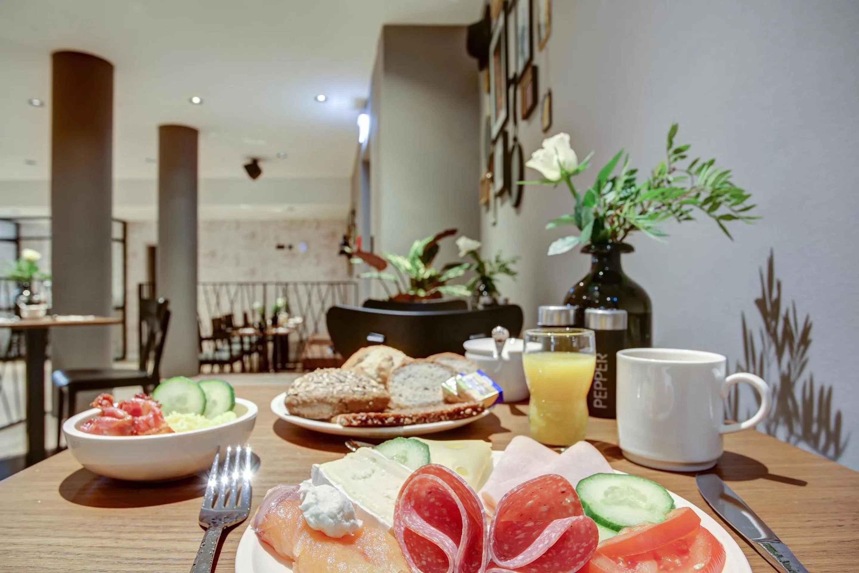 Restaurant/places to eat in Vienna House Easy by Wyndham Hamburg City