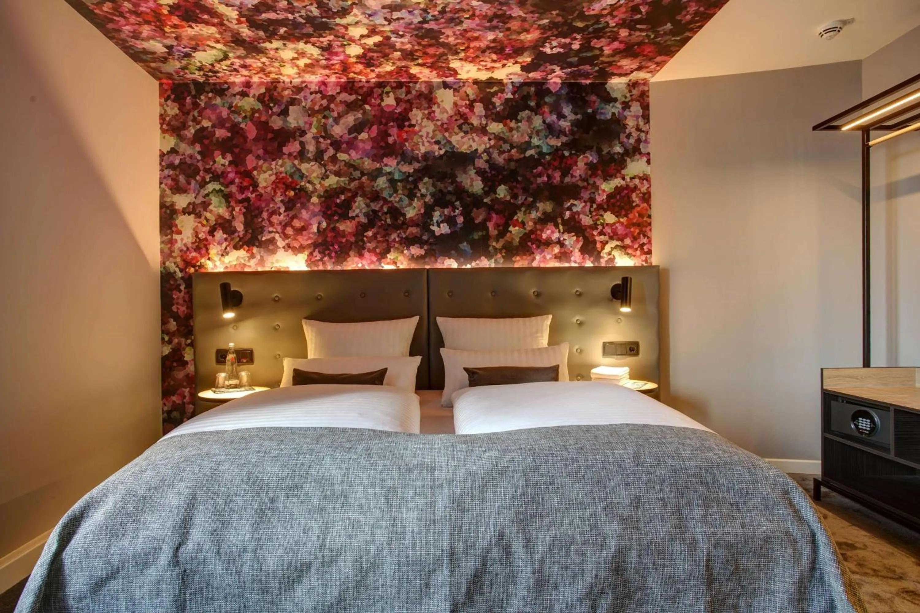 Photo of the whole room, Bed in Vienna House Easy by Wyndham Hamburg City