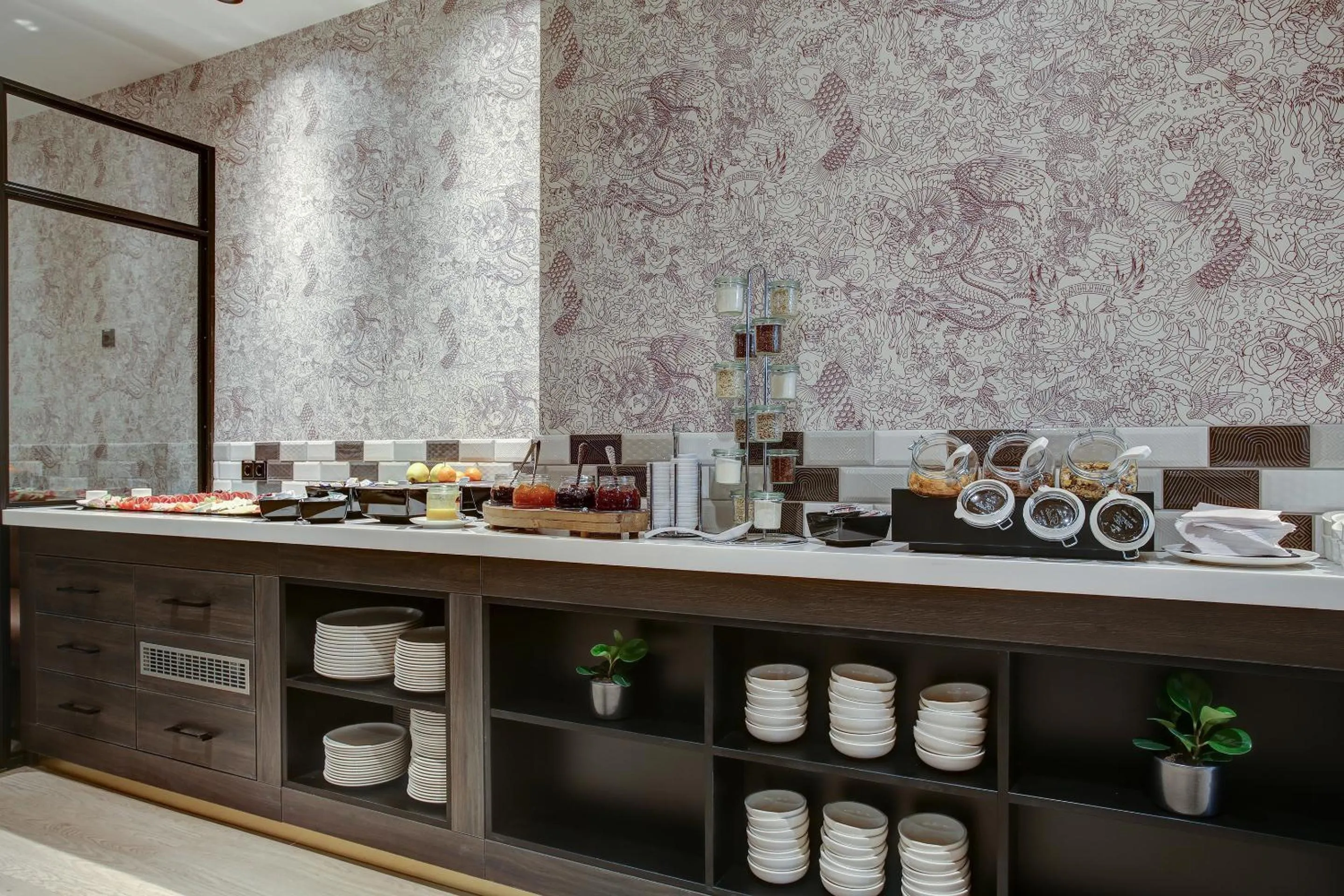 Coffee/tea facilities in Vienna House Easy by Wyndham Hamburg City