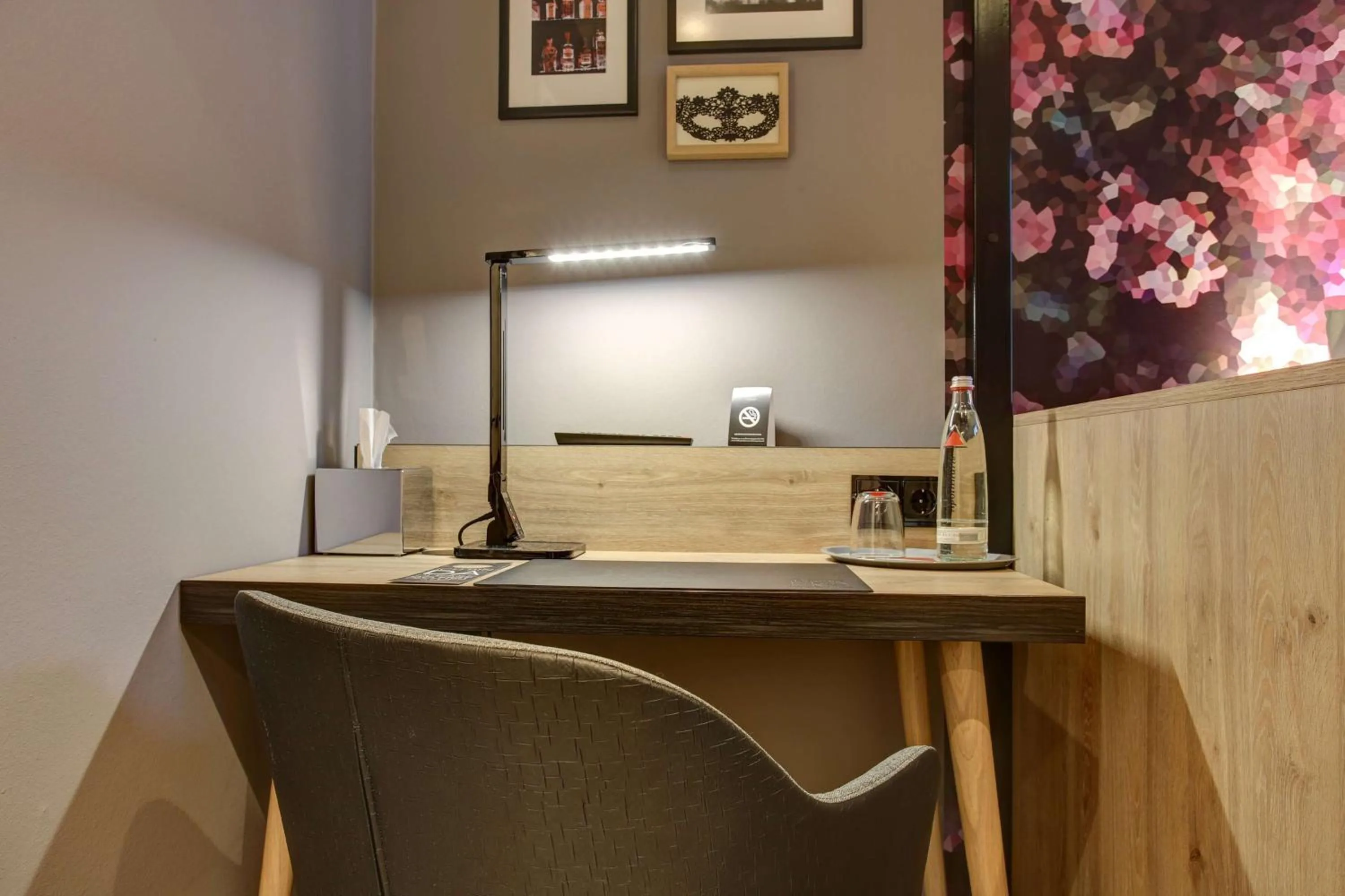 Photo of the whole room in Vienna House Easy by Wyndham Hamburg City