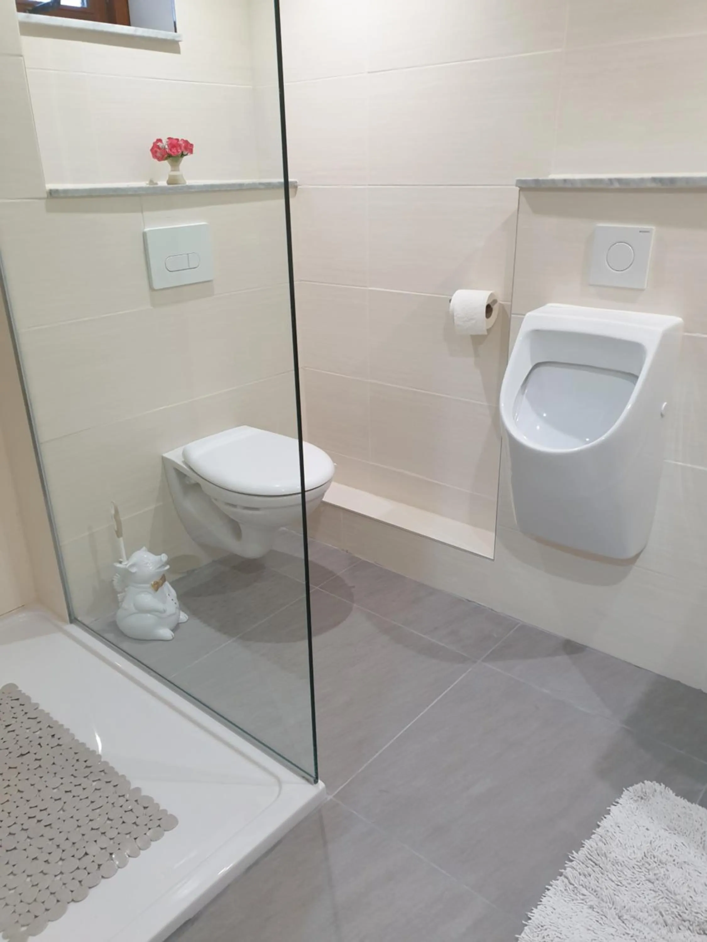 Shower in B & B Buchhorst 21481