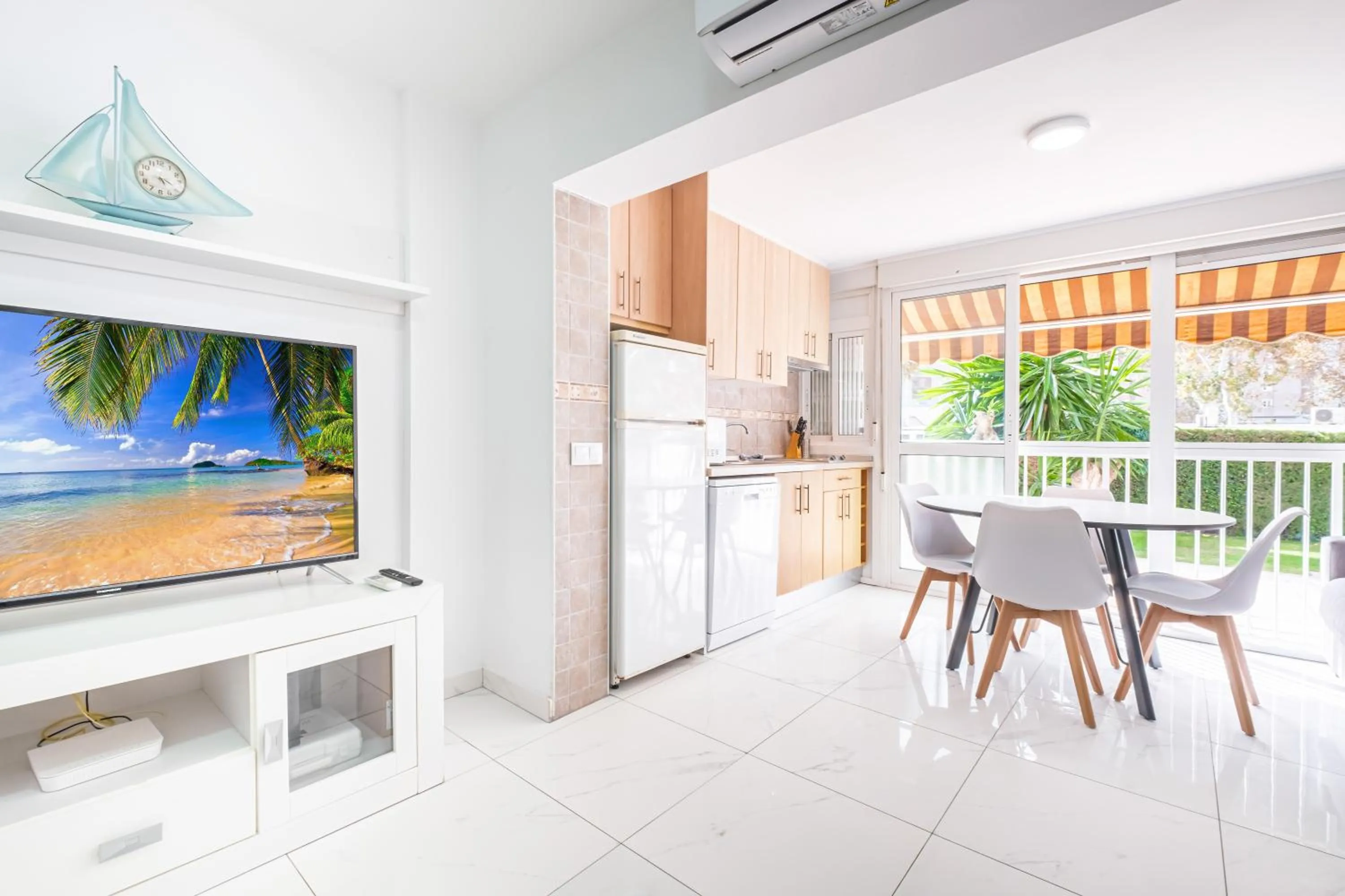 Albatros Ground Floor 1-4 Apartment Levante Beach