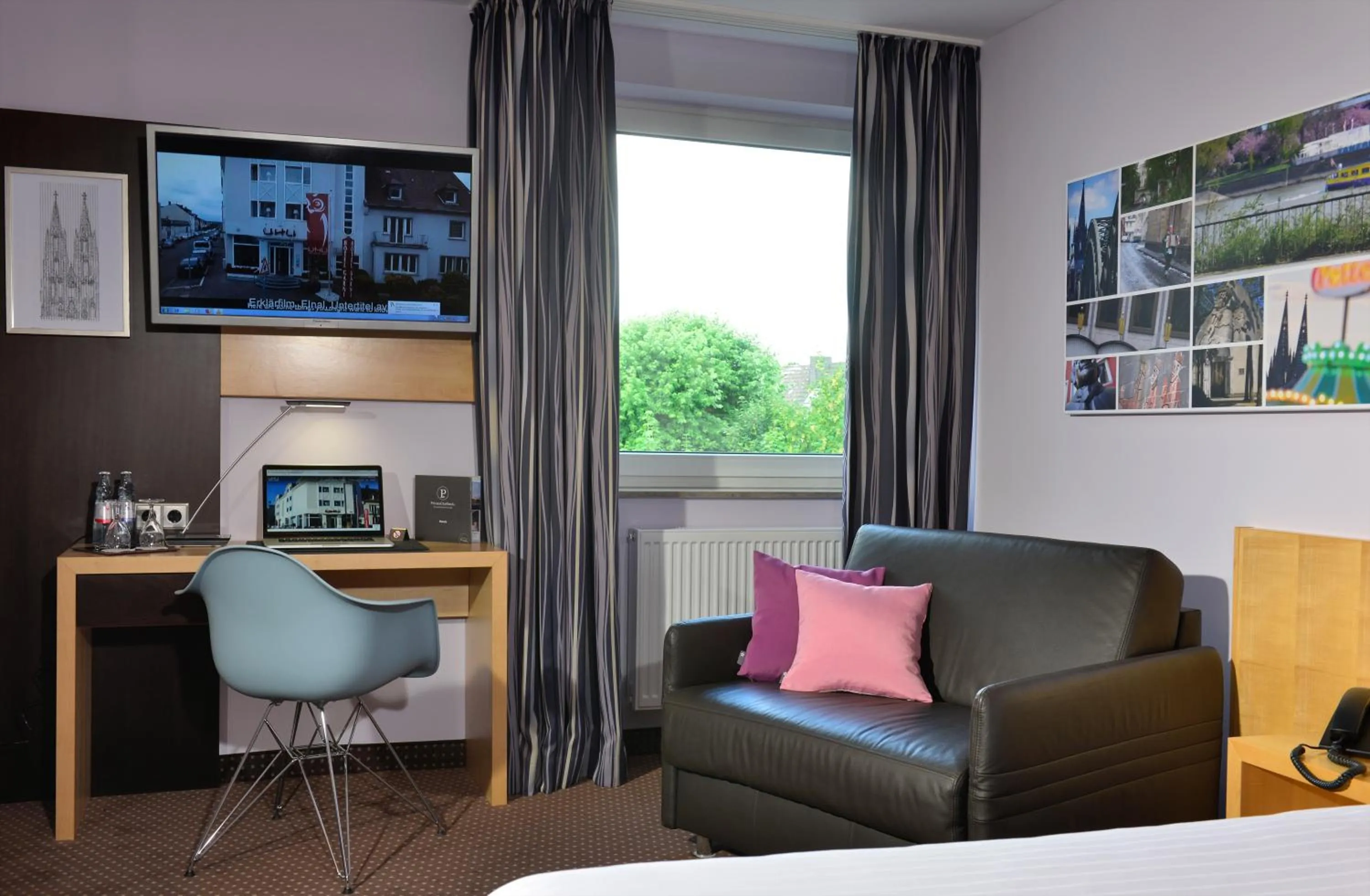 Photo of the whole room in Hotel Uhu Garni - Superior