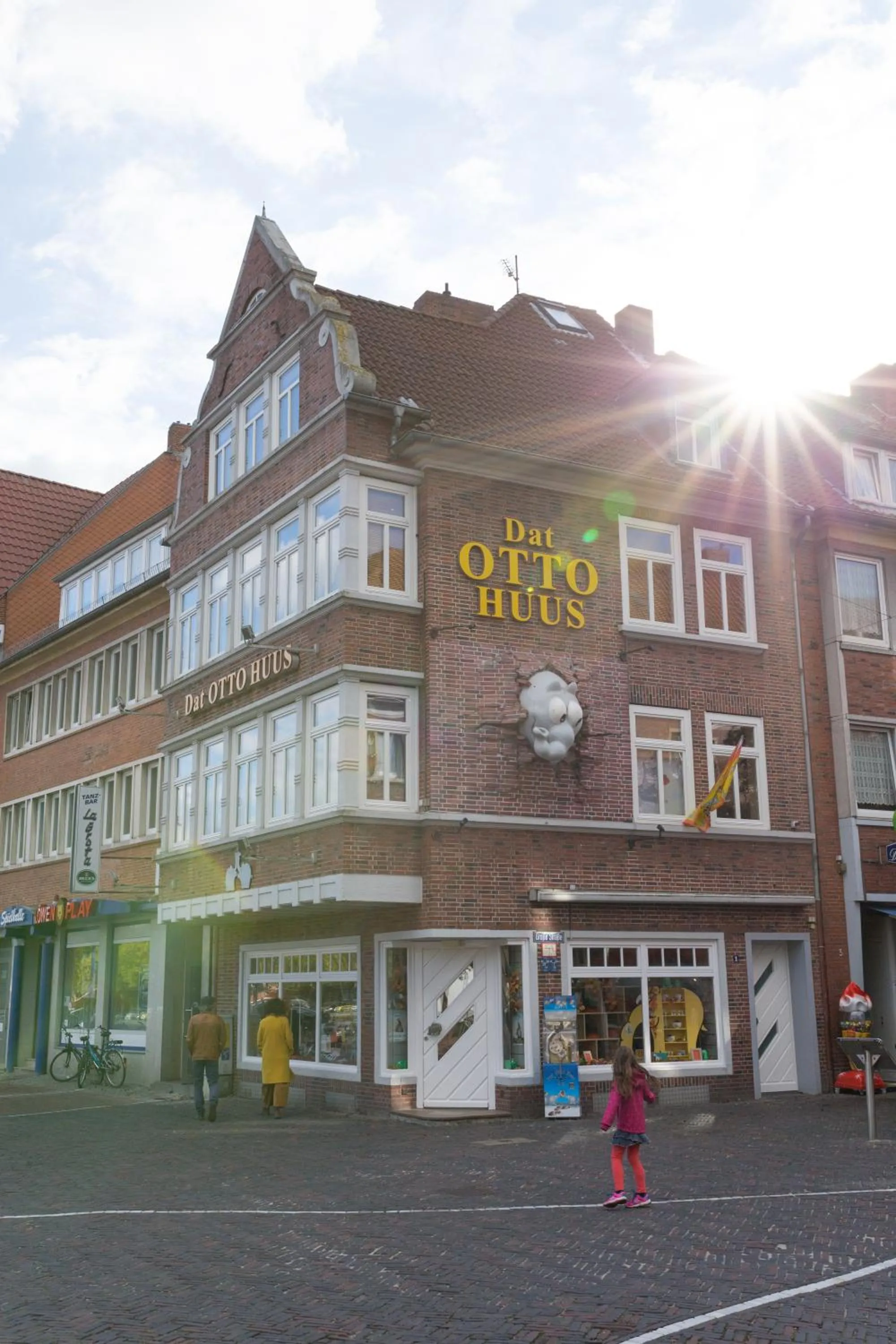 Nearby landmark in Hotel DH -Deutsches Haus-