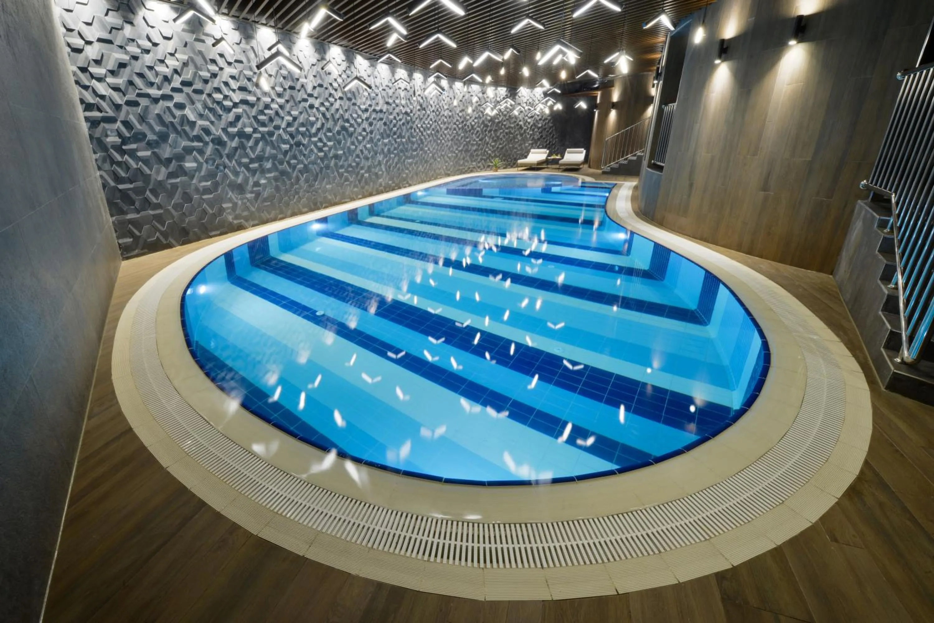 Swimming pool in Ankara Alegria Business Hotel