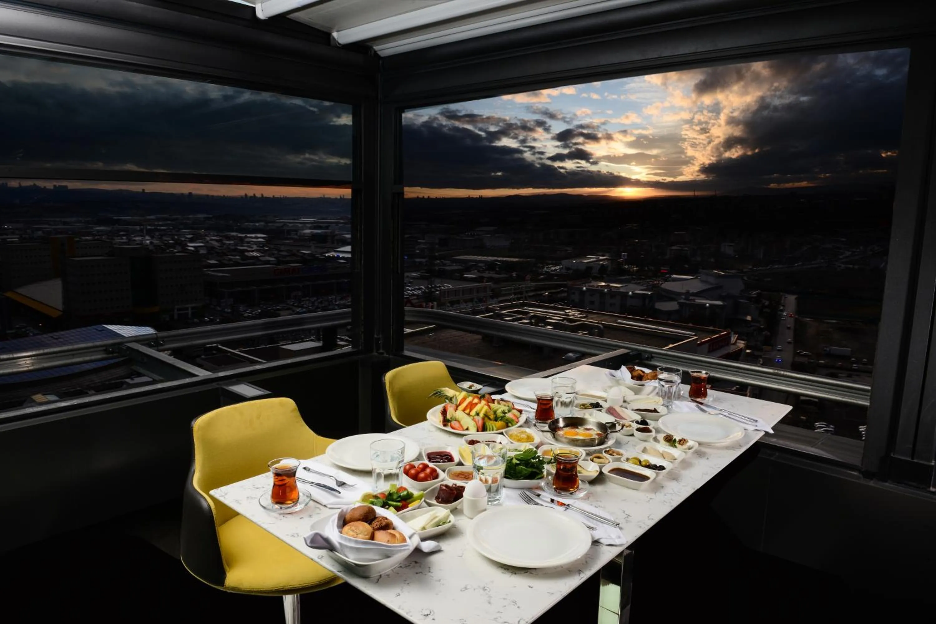 Food and drinks in Ankara Alegria Business Hotel