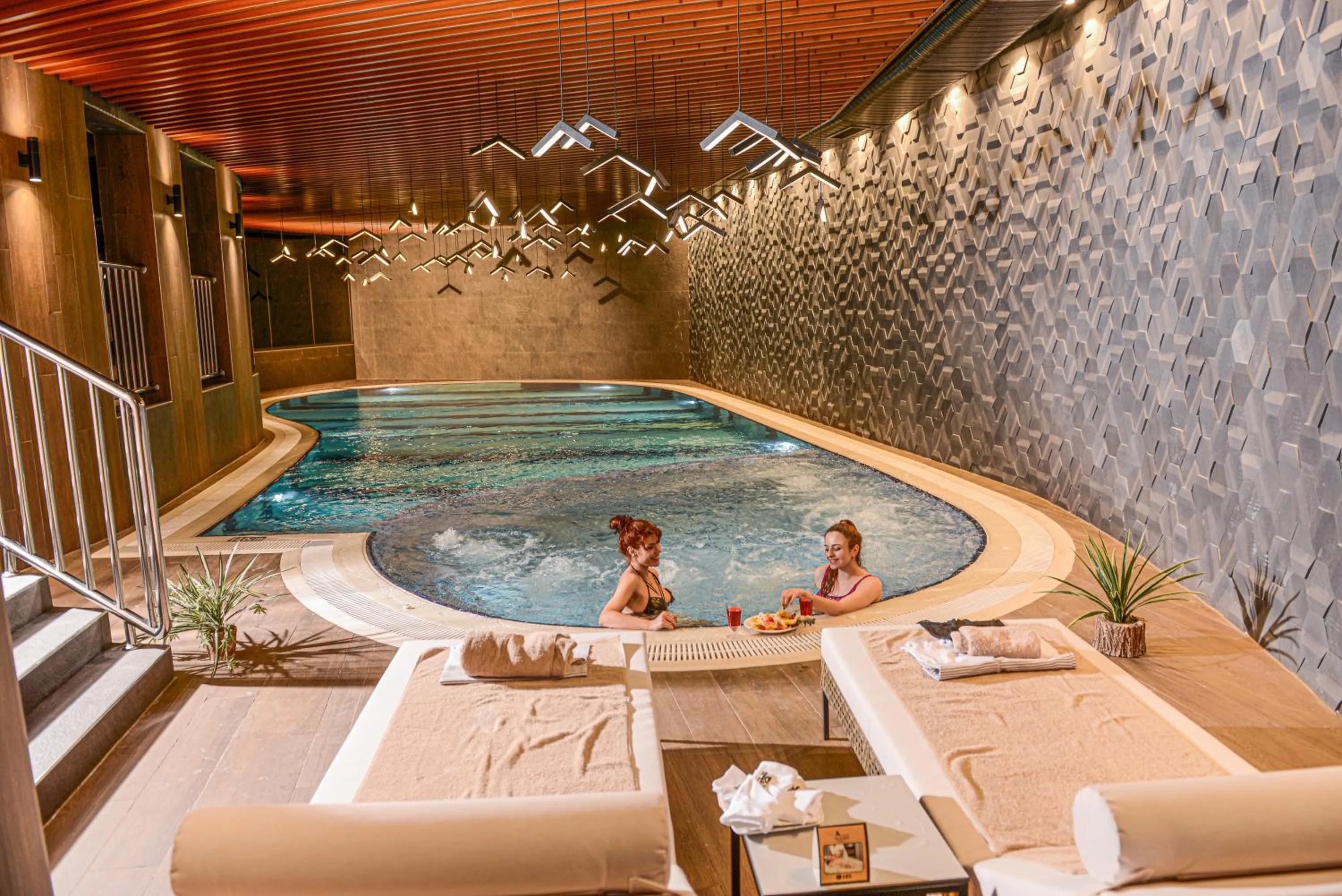 Swimming pool in Ankara Alegria Business Hotel
