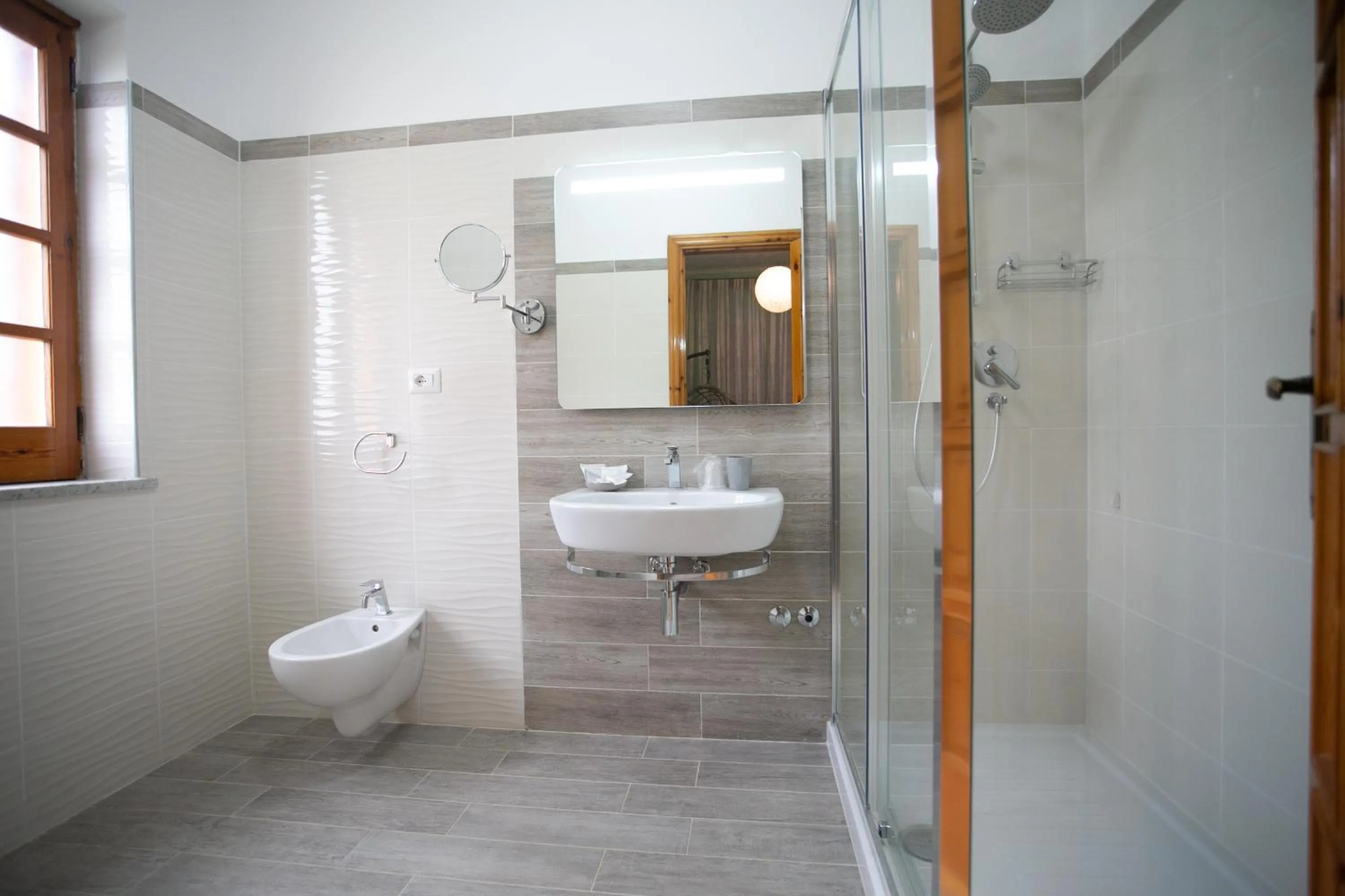 Shower in B&B Leonida