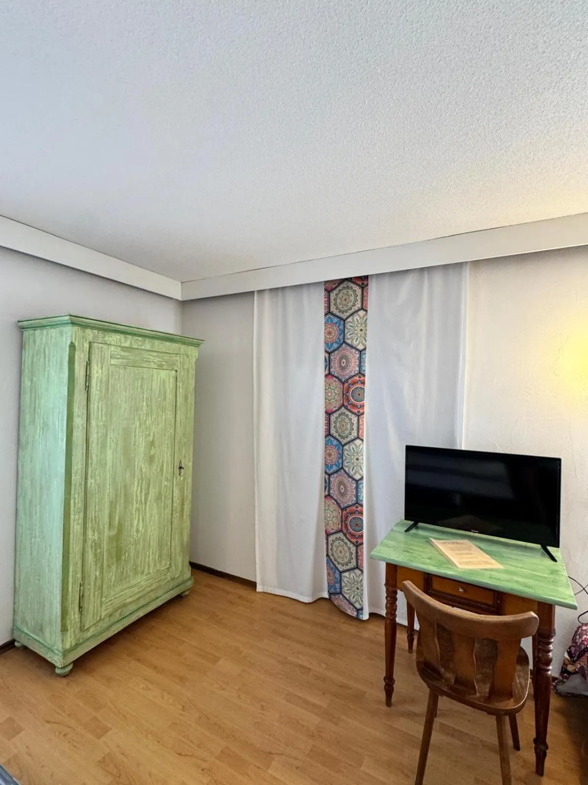 wardrobe in Hotel Post Cunter Biancardi