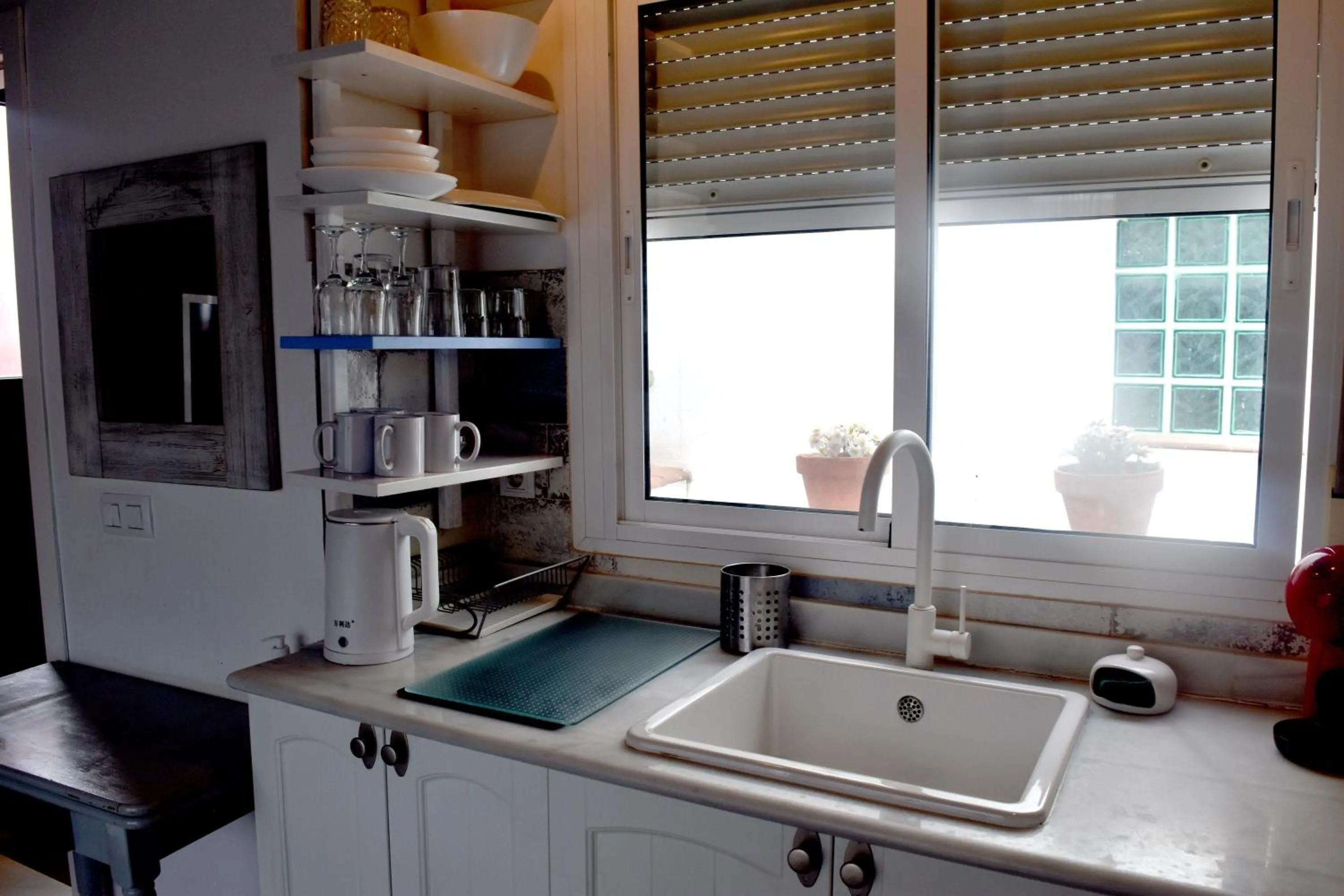 Kitchen or kitchenette in Ático céntrico plaza Moravia ,San Julian.