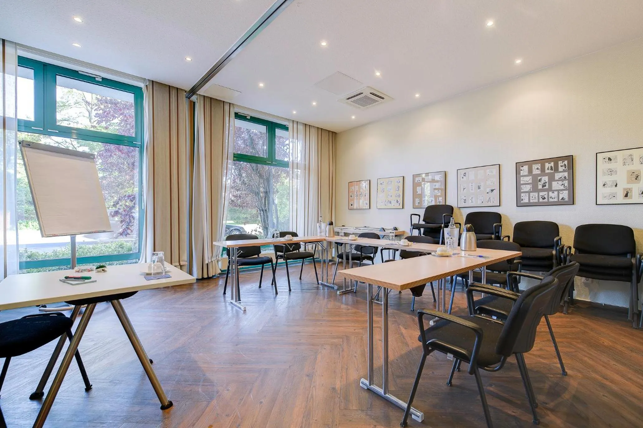 Property building in Ambiente Langenhagen Hannover by Tulip Inn