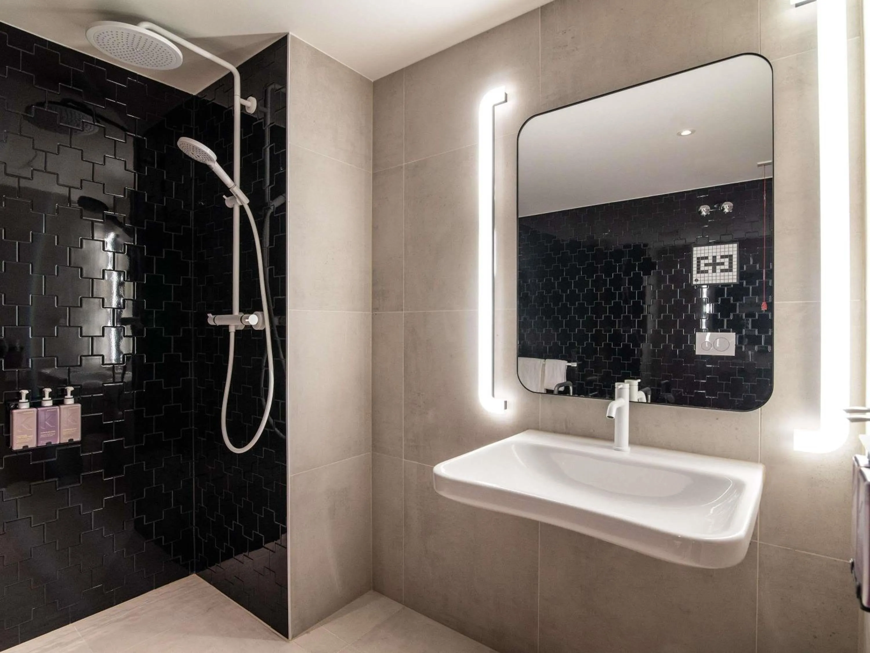 Bedroom in TRIBE Düsseldorf