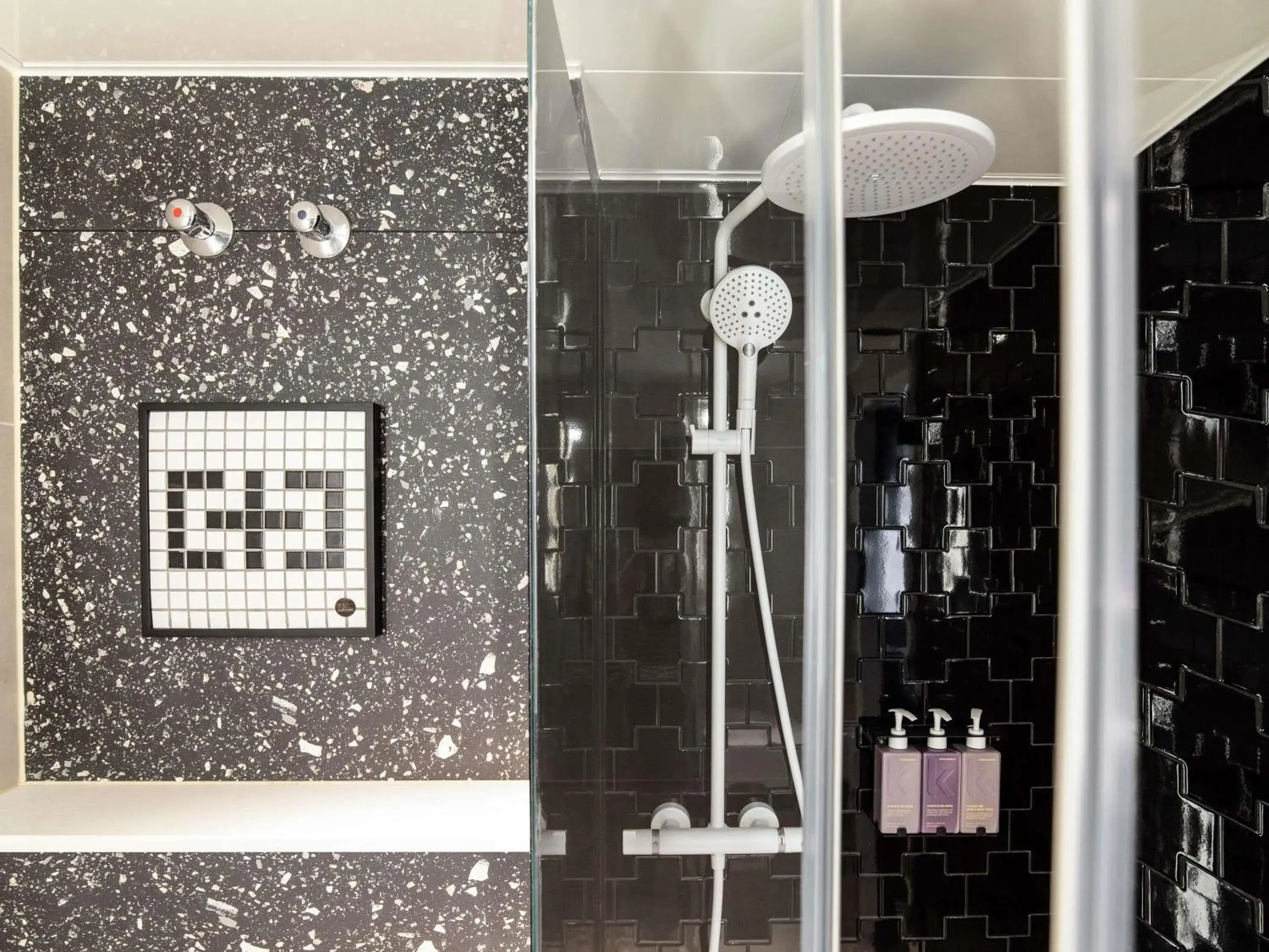 TRIBE Essential in TRIBE Düsseldorf TRIBE Essential in TRIBE Düsseldorf