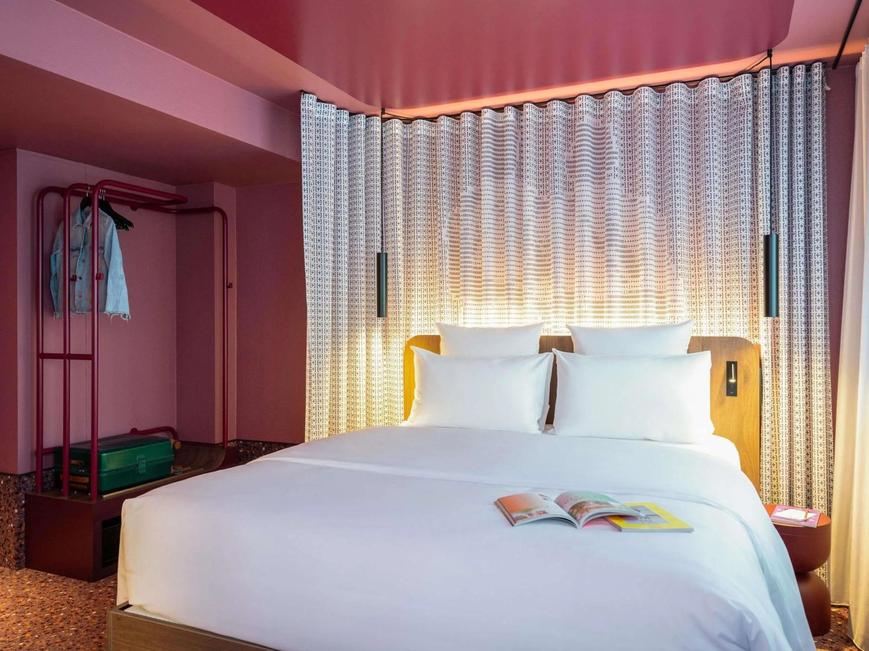 Bedroom, Bed in TRIBE Düsseldorf