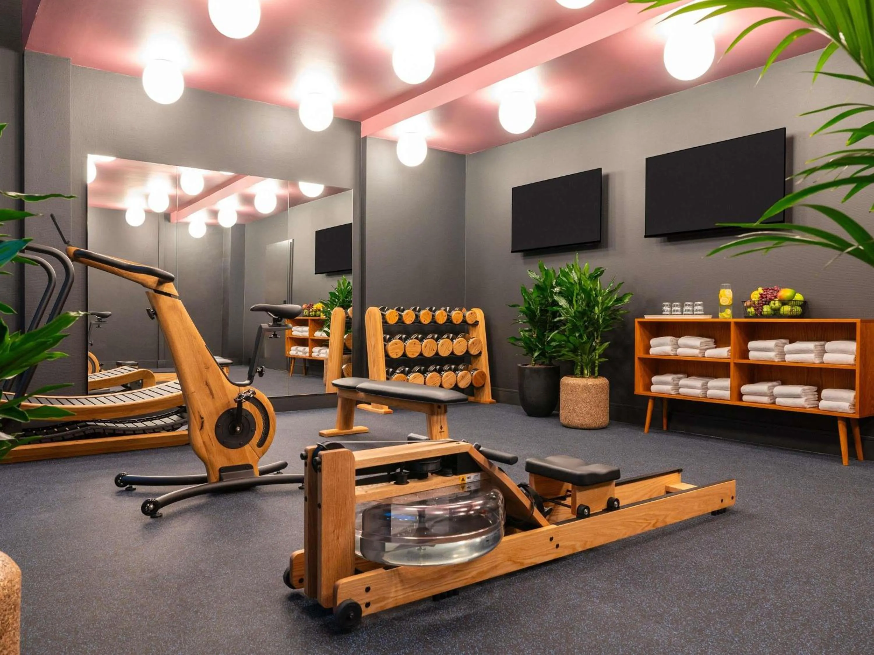 Property building in TRIBE Düsseldorf