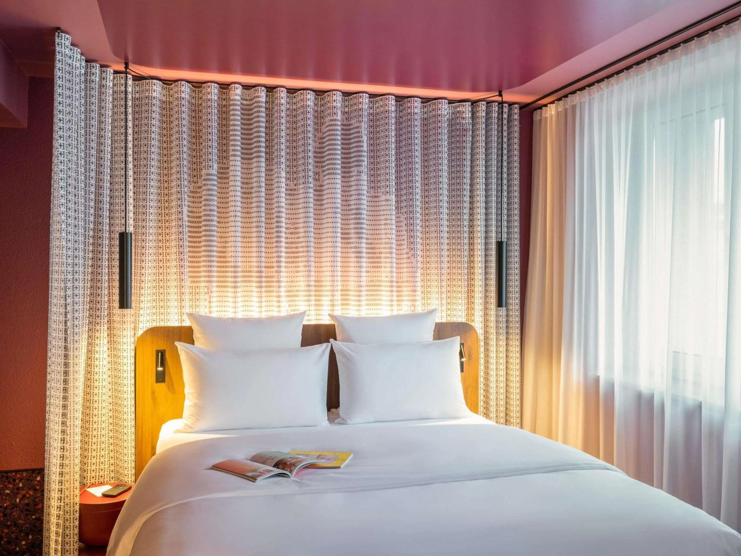 Bedroom, Bed in TRIBE Düsseldorf