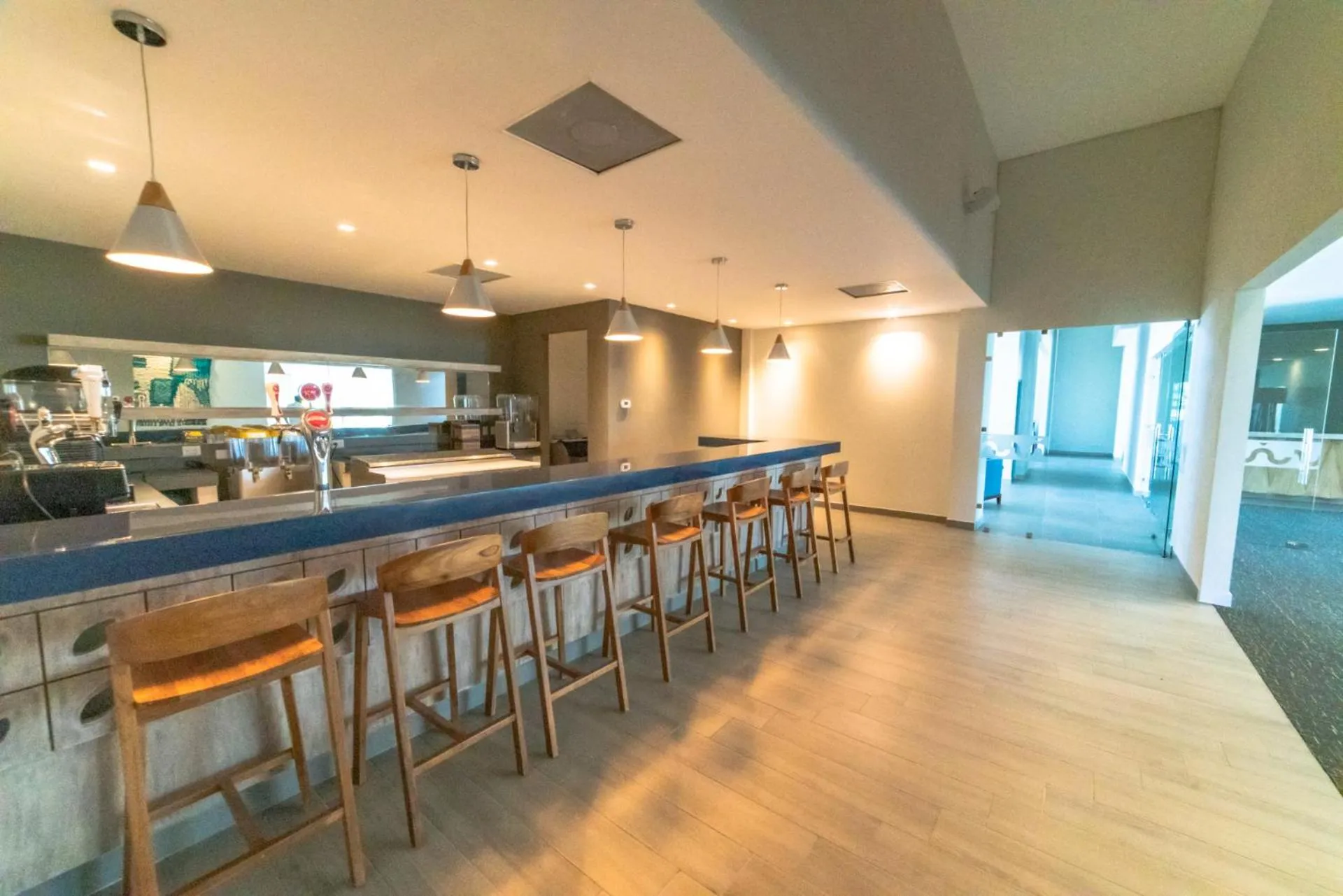 Lounge or bar in Oceana Resort & Conventions