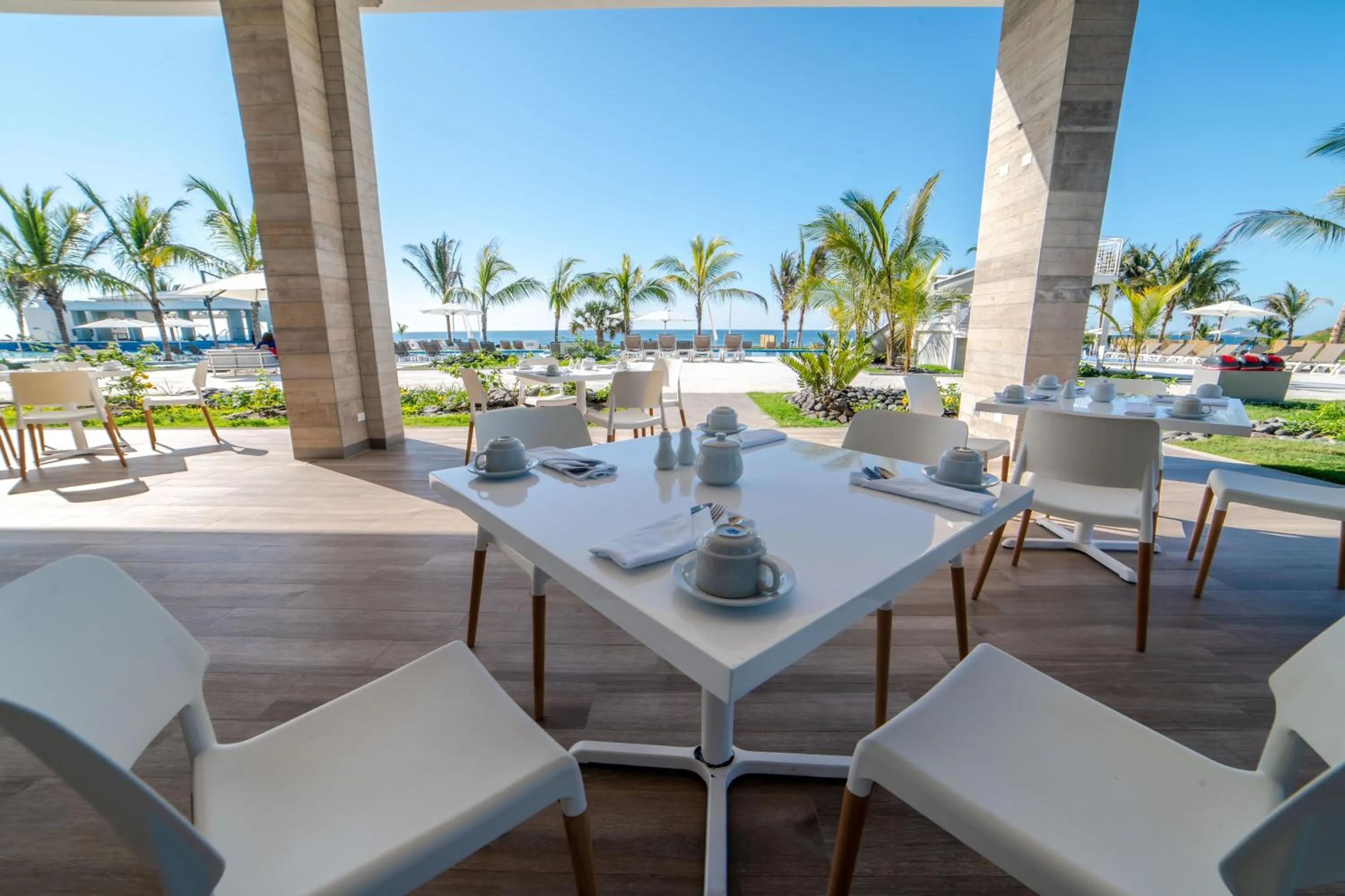 Restaurant/places to eat in Oceana Resort & Conventions