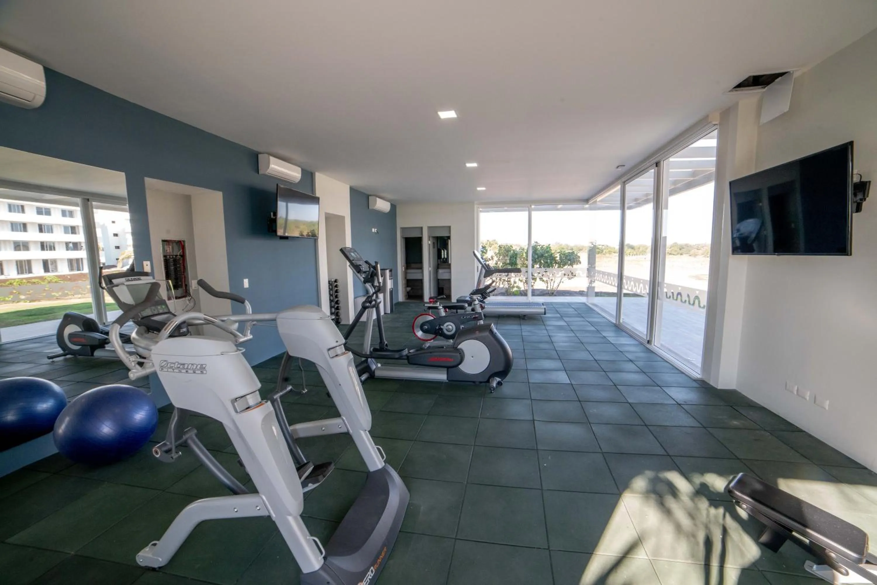 Fitness centre/facilities in Oceana Resort & Conventions