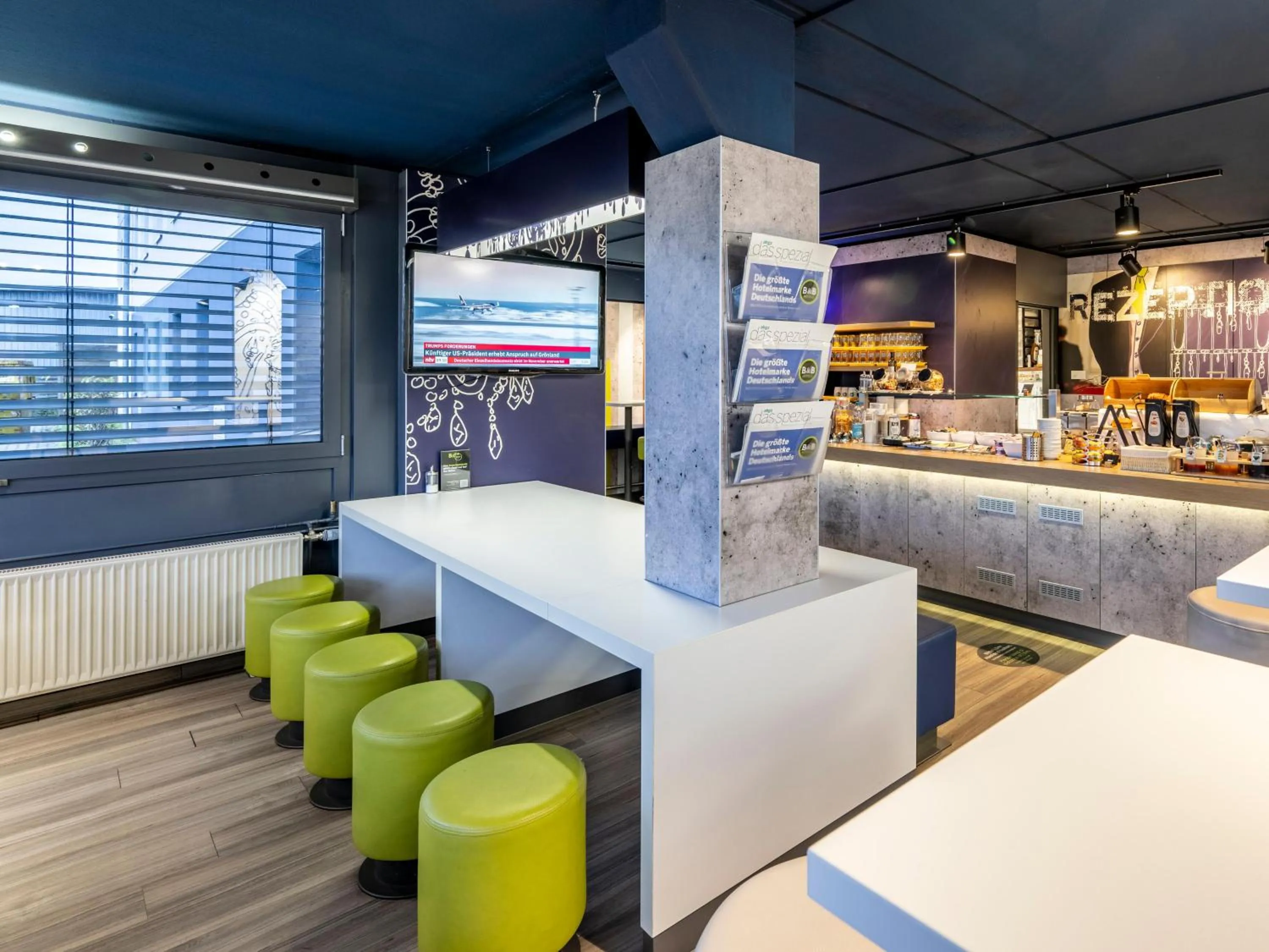 Restaurant/places to eat in ibis budget Bremen City Süd