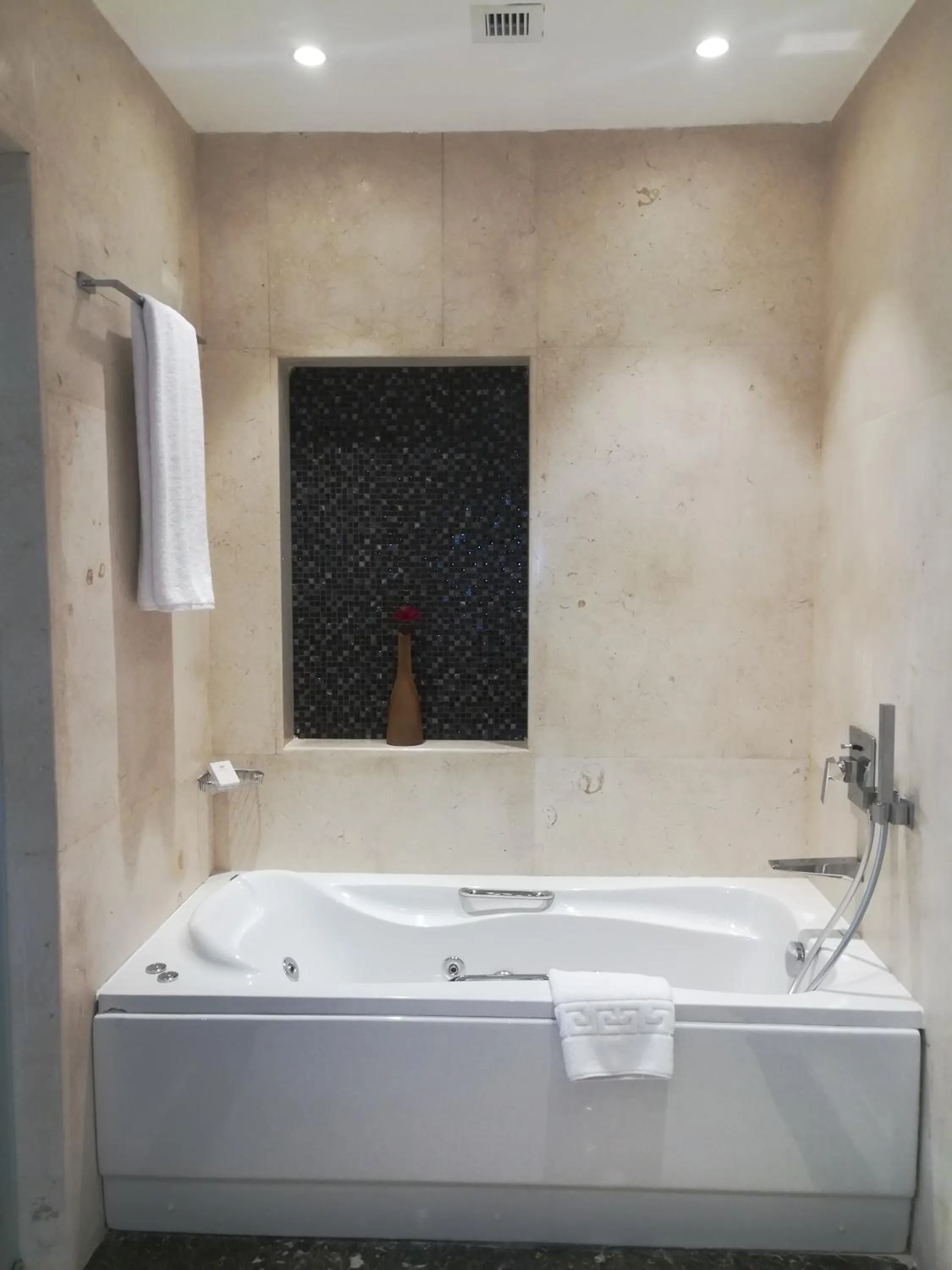 Bath in Tolip Resort El Galala Majestic