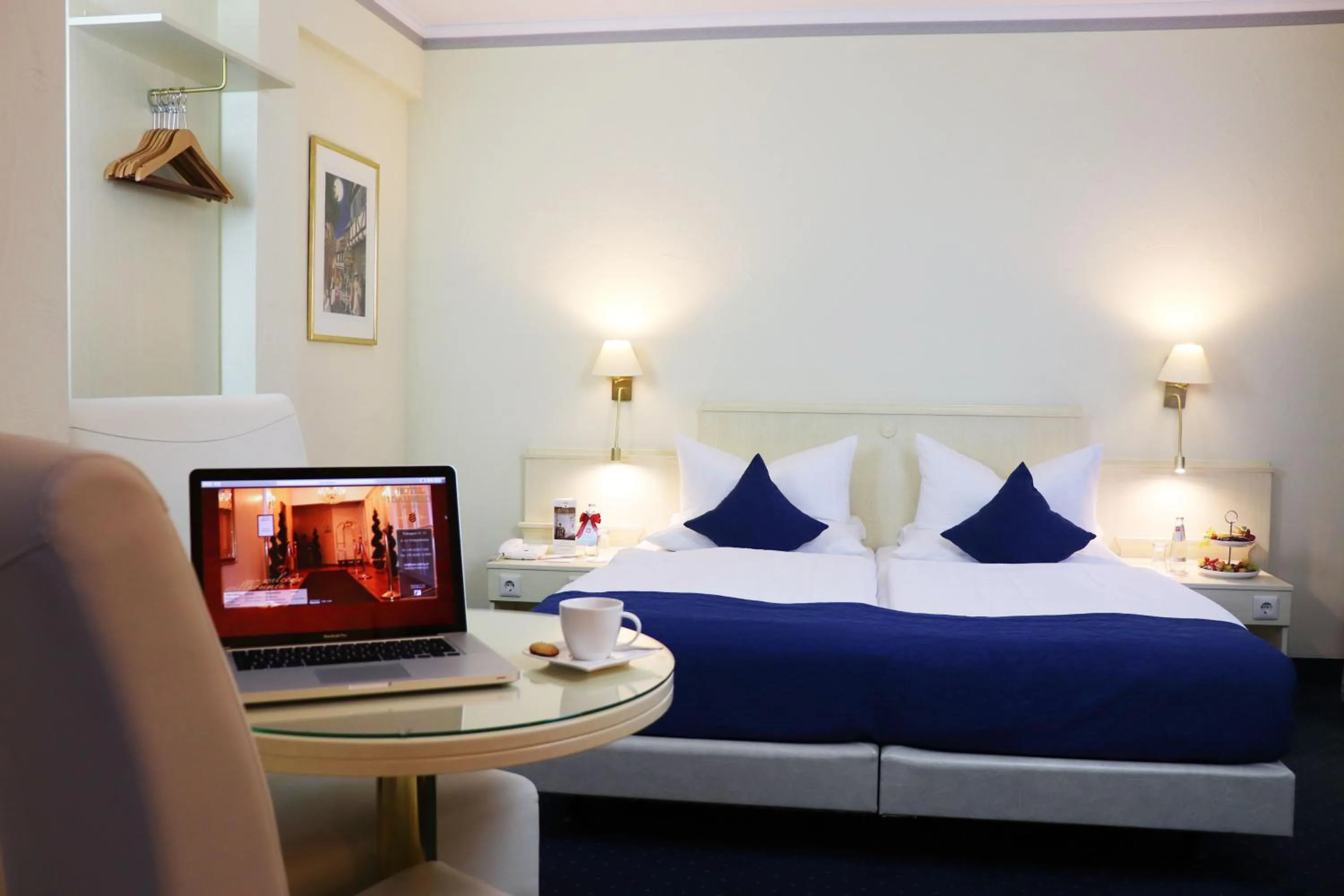 Bedroom, Bed in Hotel Dalberg