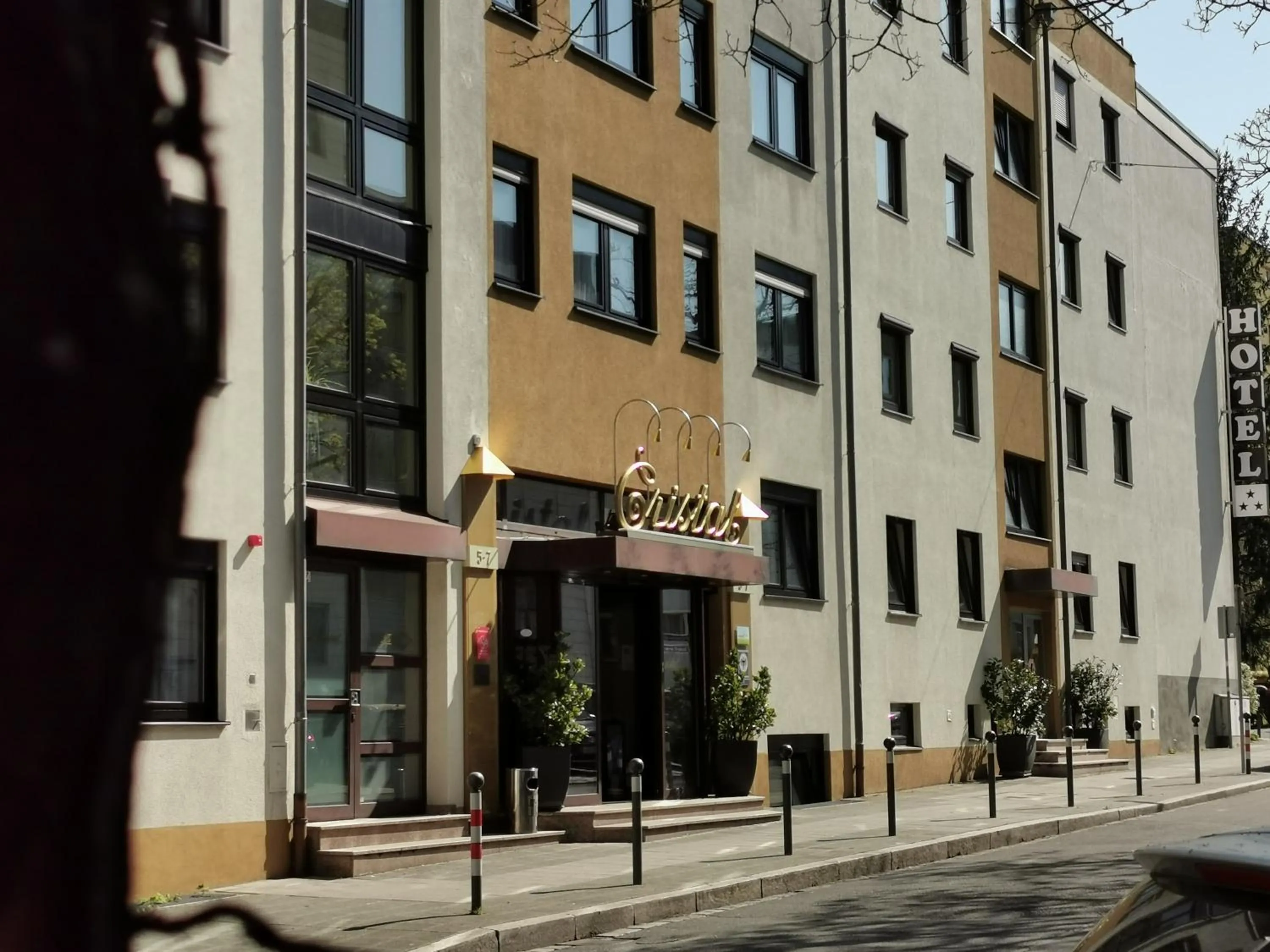 Property building in Hotel Cristal