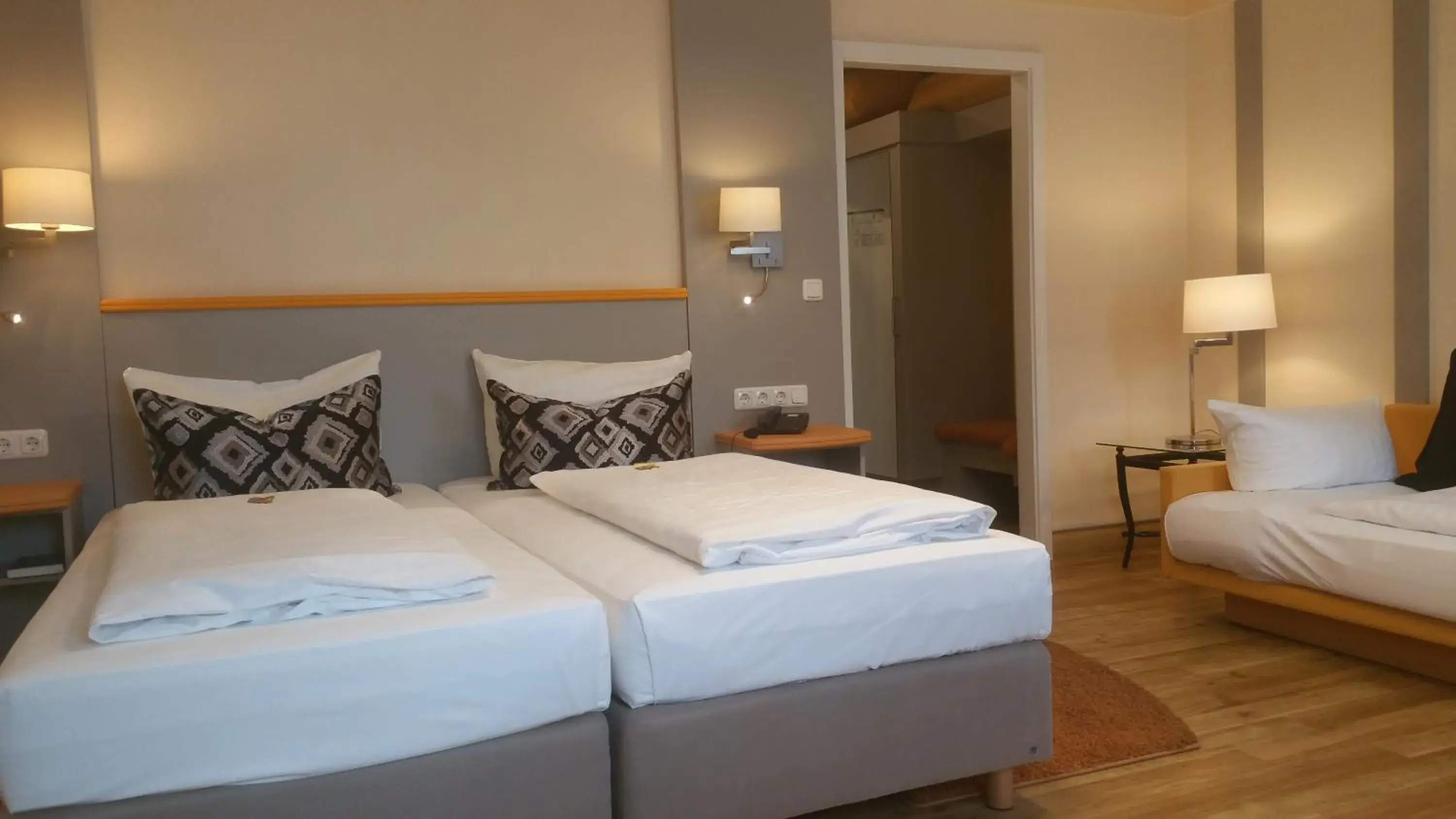 Quadruple Room in Hotel Cristal Quadruple Room in Hotel Cristal