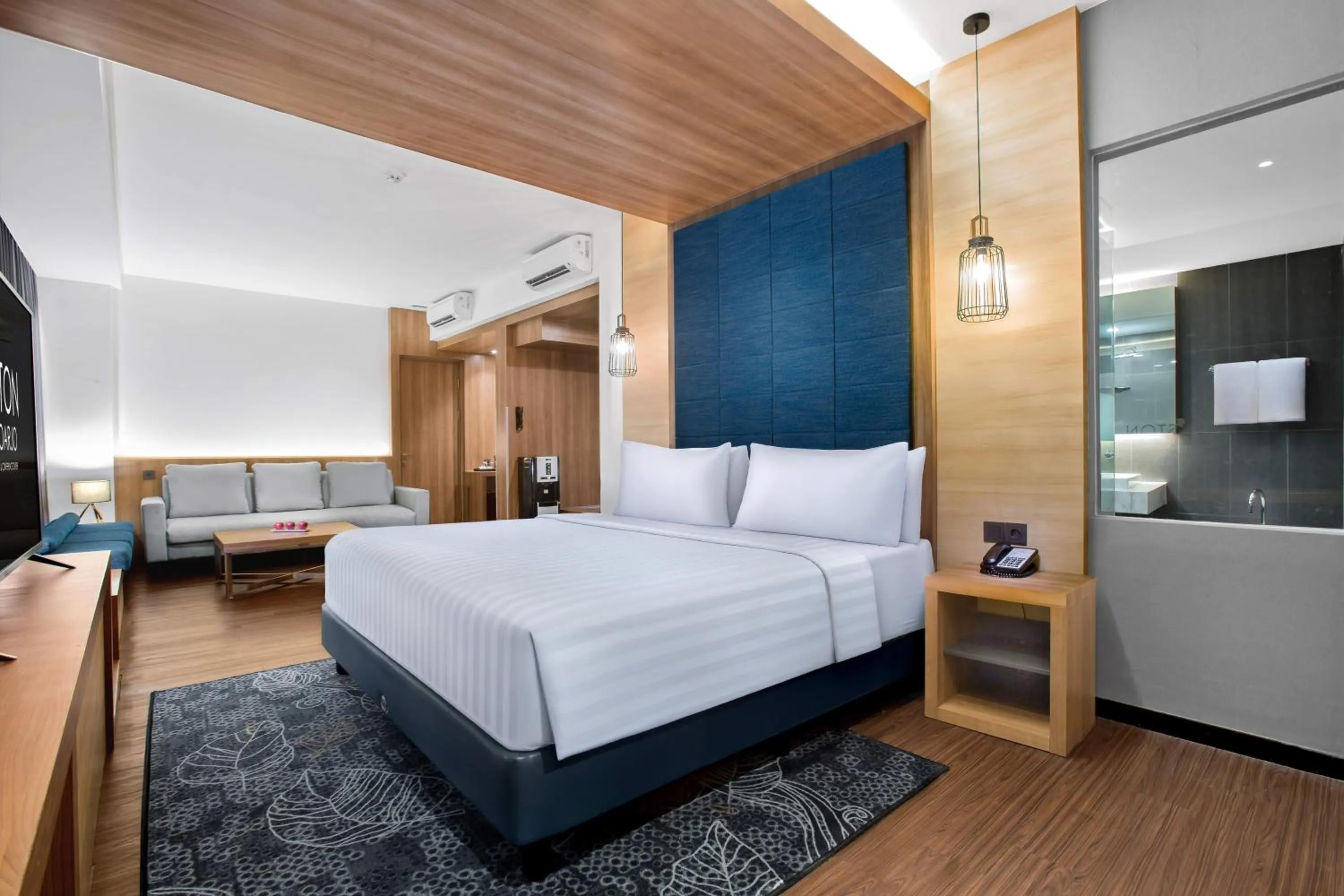 Bedroom, Bed in Aston Sidoarjo City Hotel & Conference Center