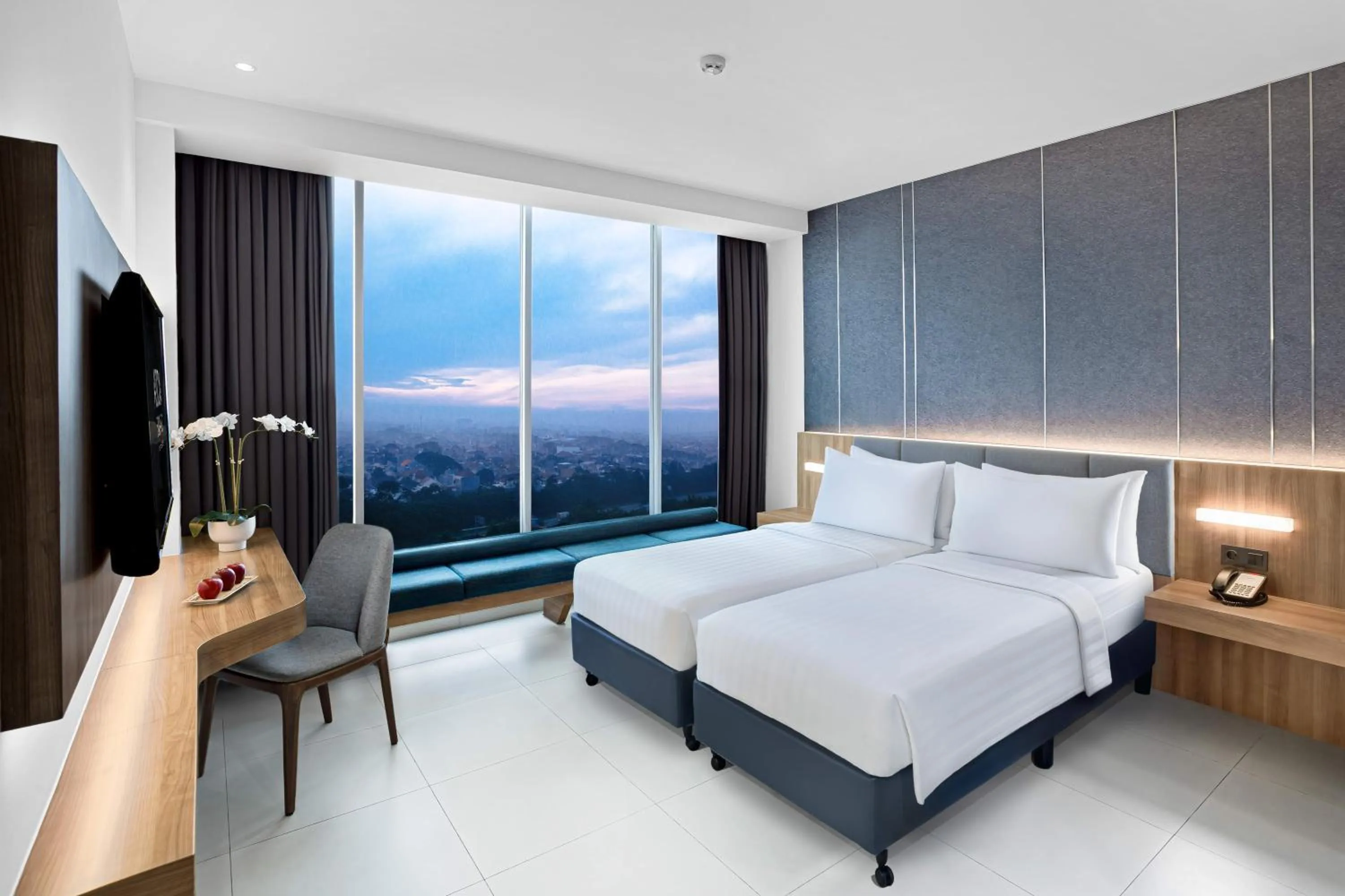 Bedroom, Bed in Aston Sidoarjo City Hotel & Conference Center