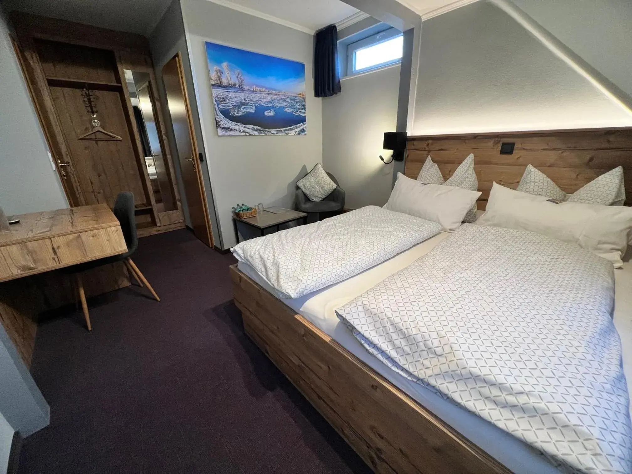 Small Double Room - single occupancy in Hotel Steinhagen Small Double Room - single occupancy in Hotel Steinhagen