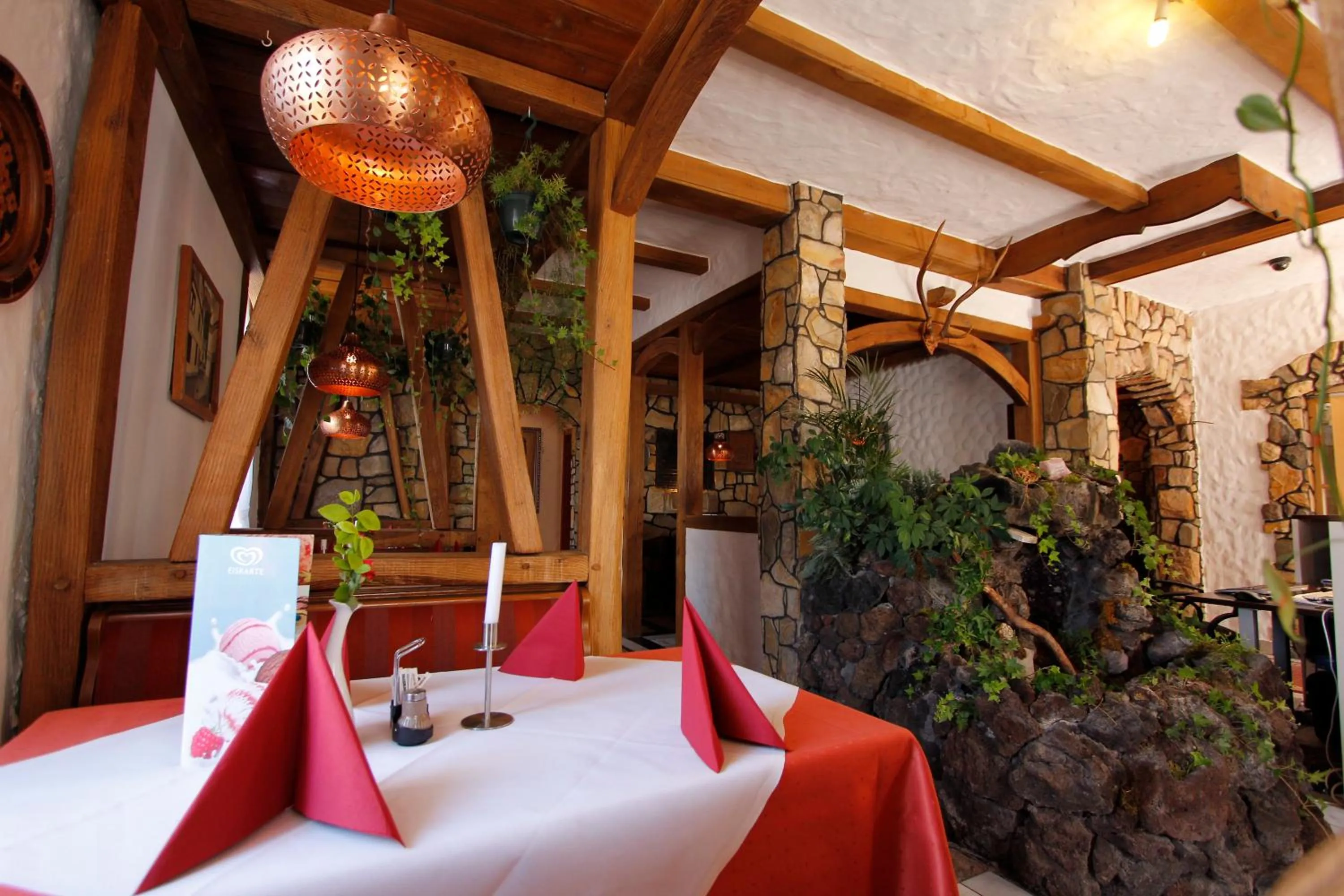 Restaurant/places to eat in Hotel Adria Stuben