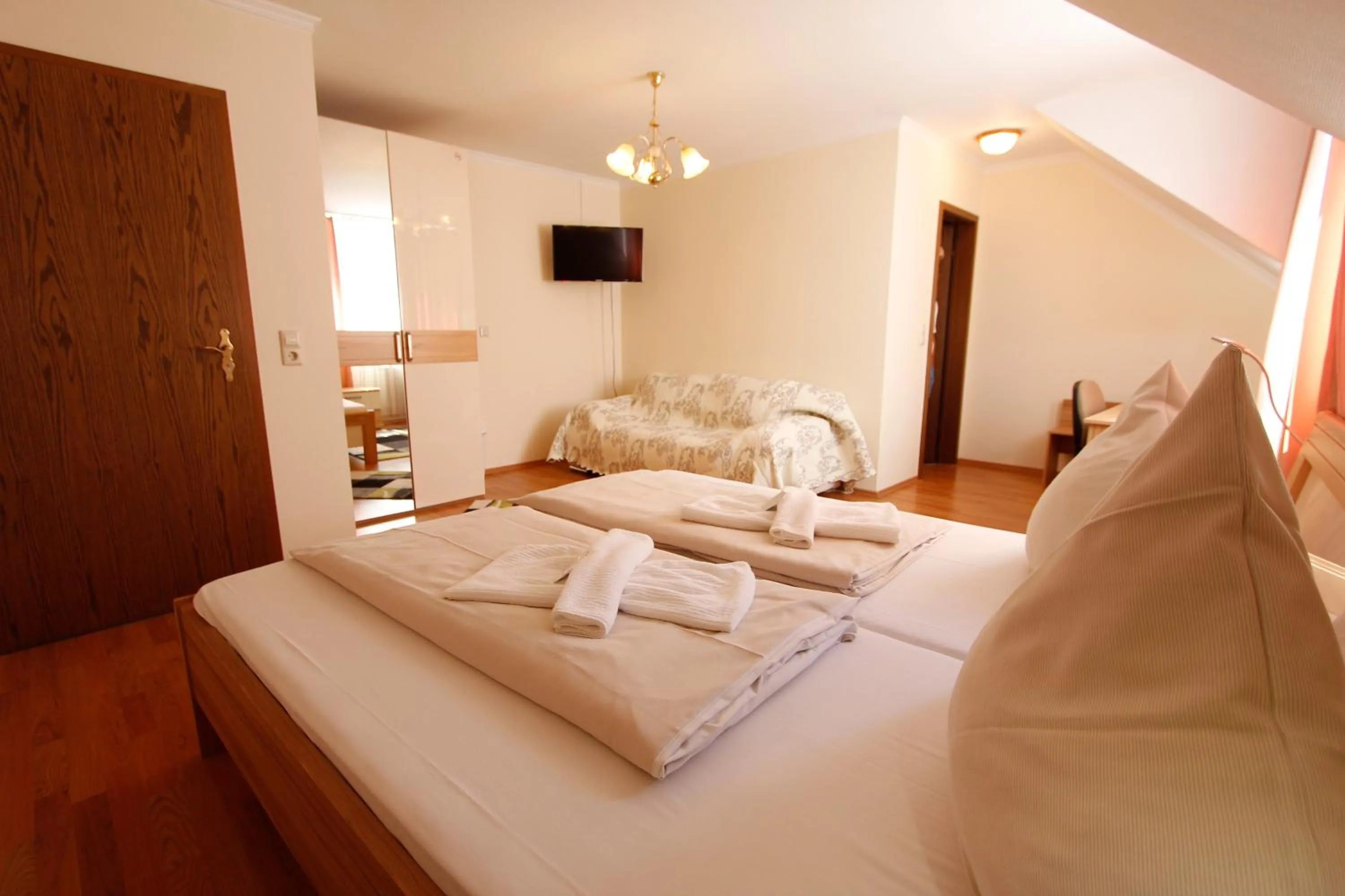 Bed in Hotel Adria Stuben