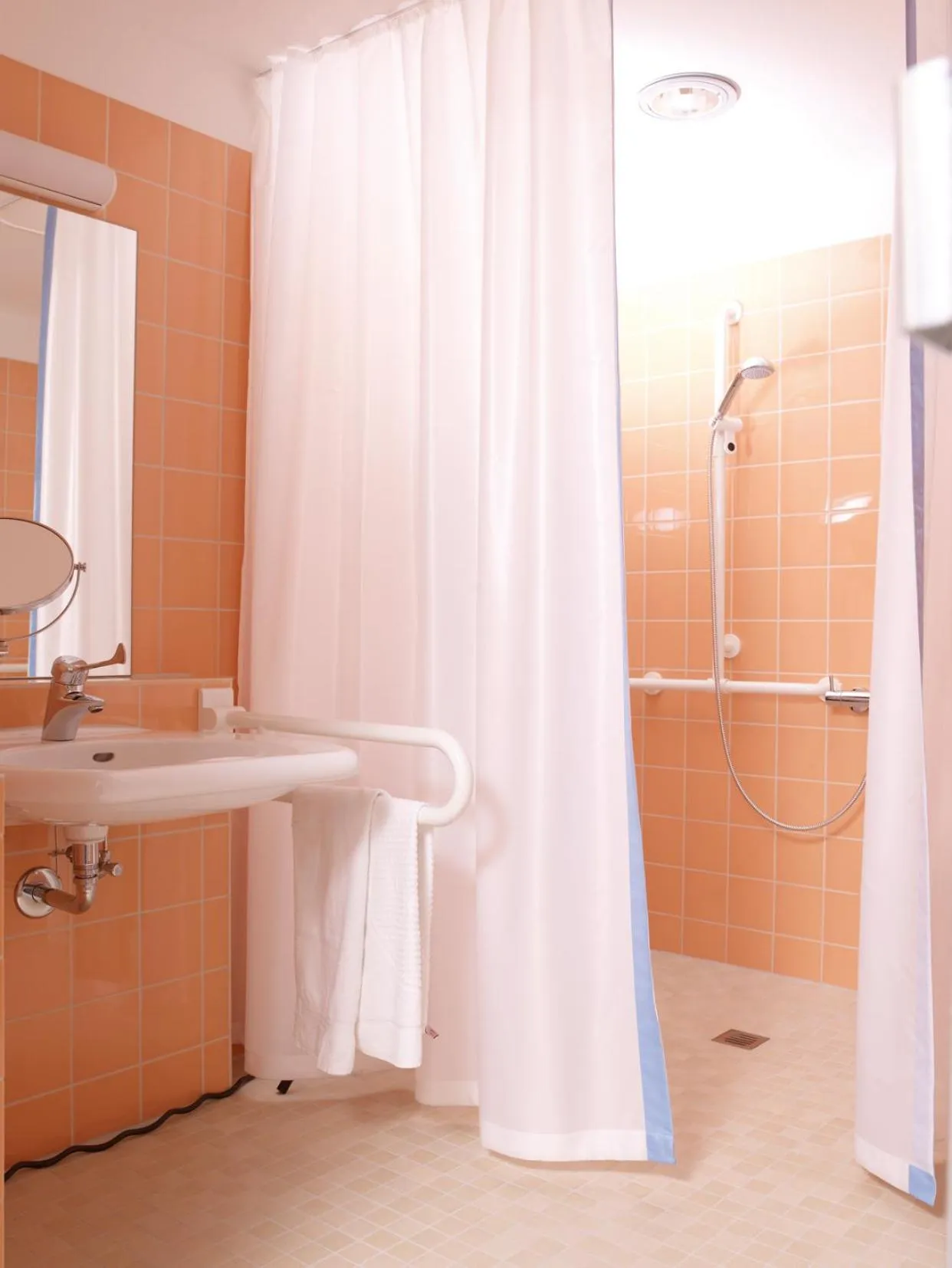 Property building in Heidehotel Bad Bevensen