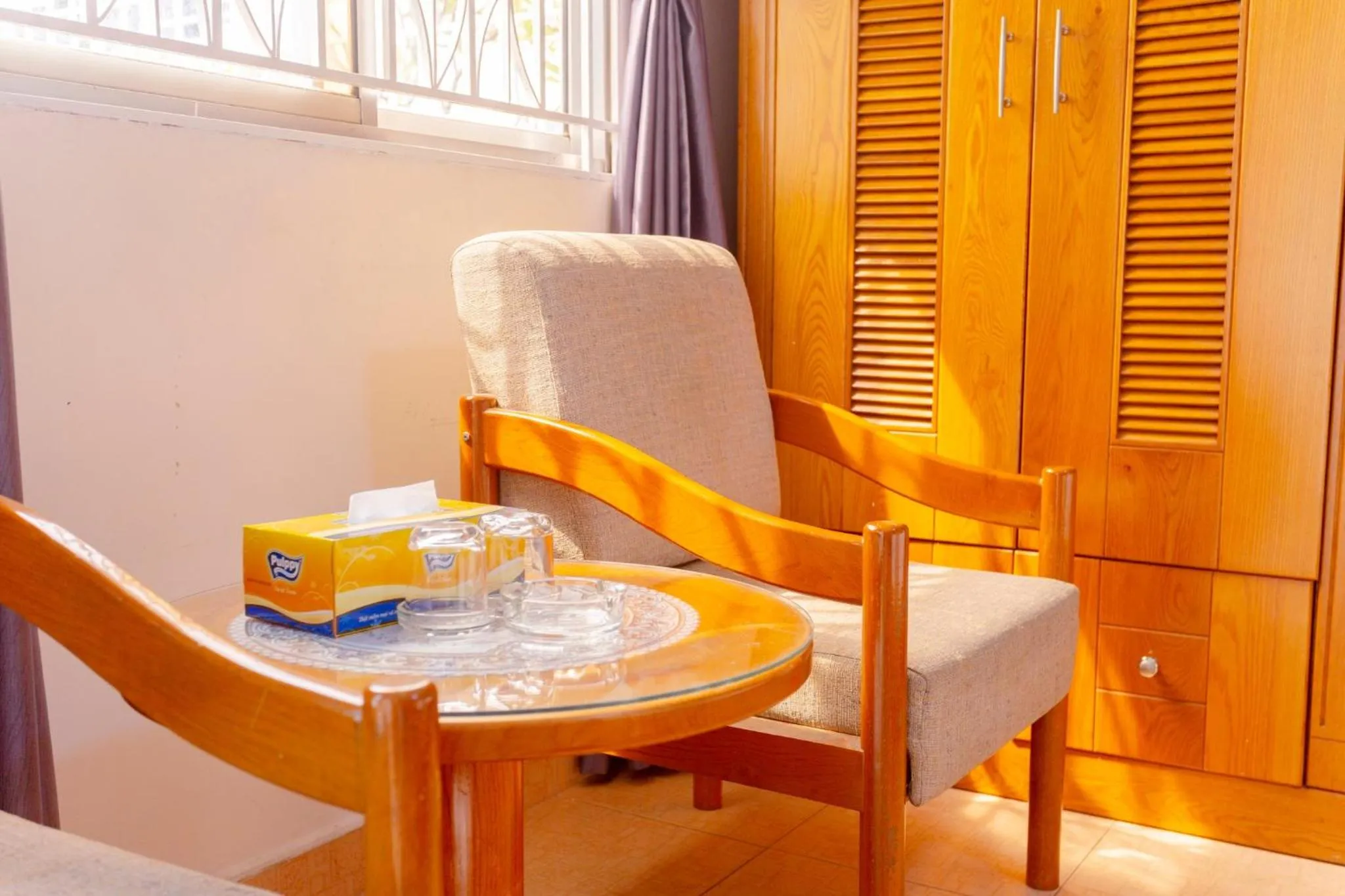 Seating area in Giang Linh Hotel