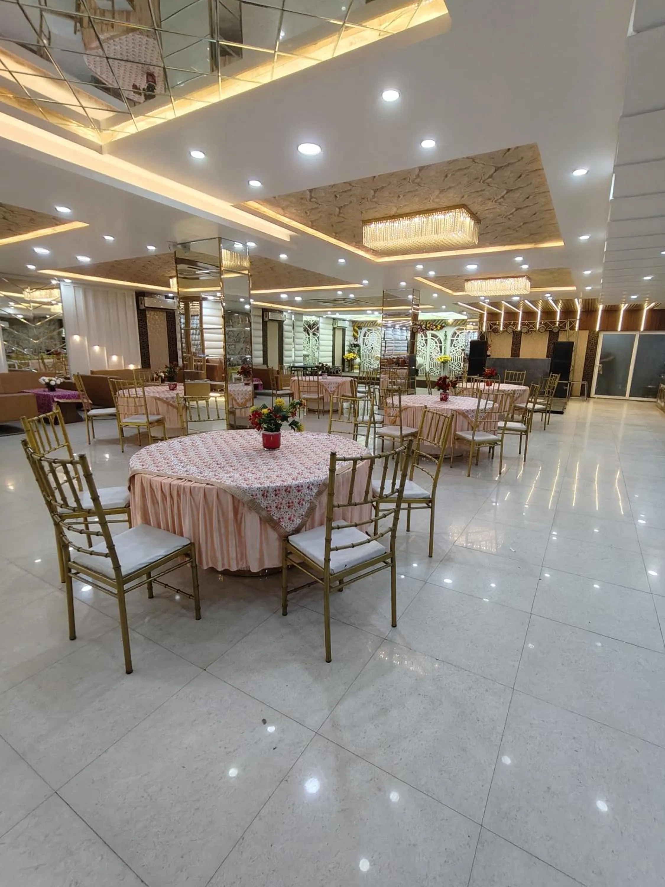 Banquet/Function facilities in Dwelling Residency
