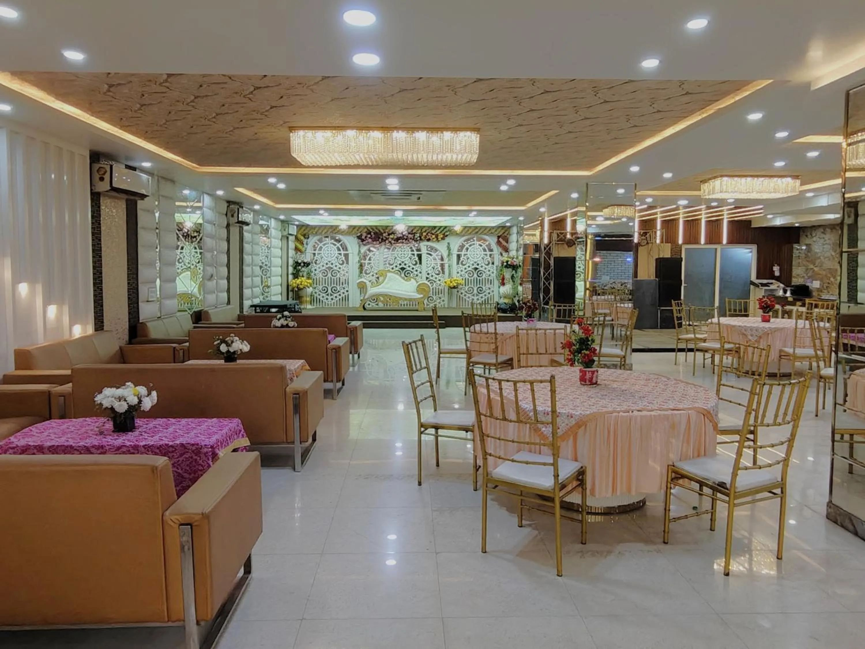 Banquet/Function facilities in Dwelling Residency