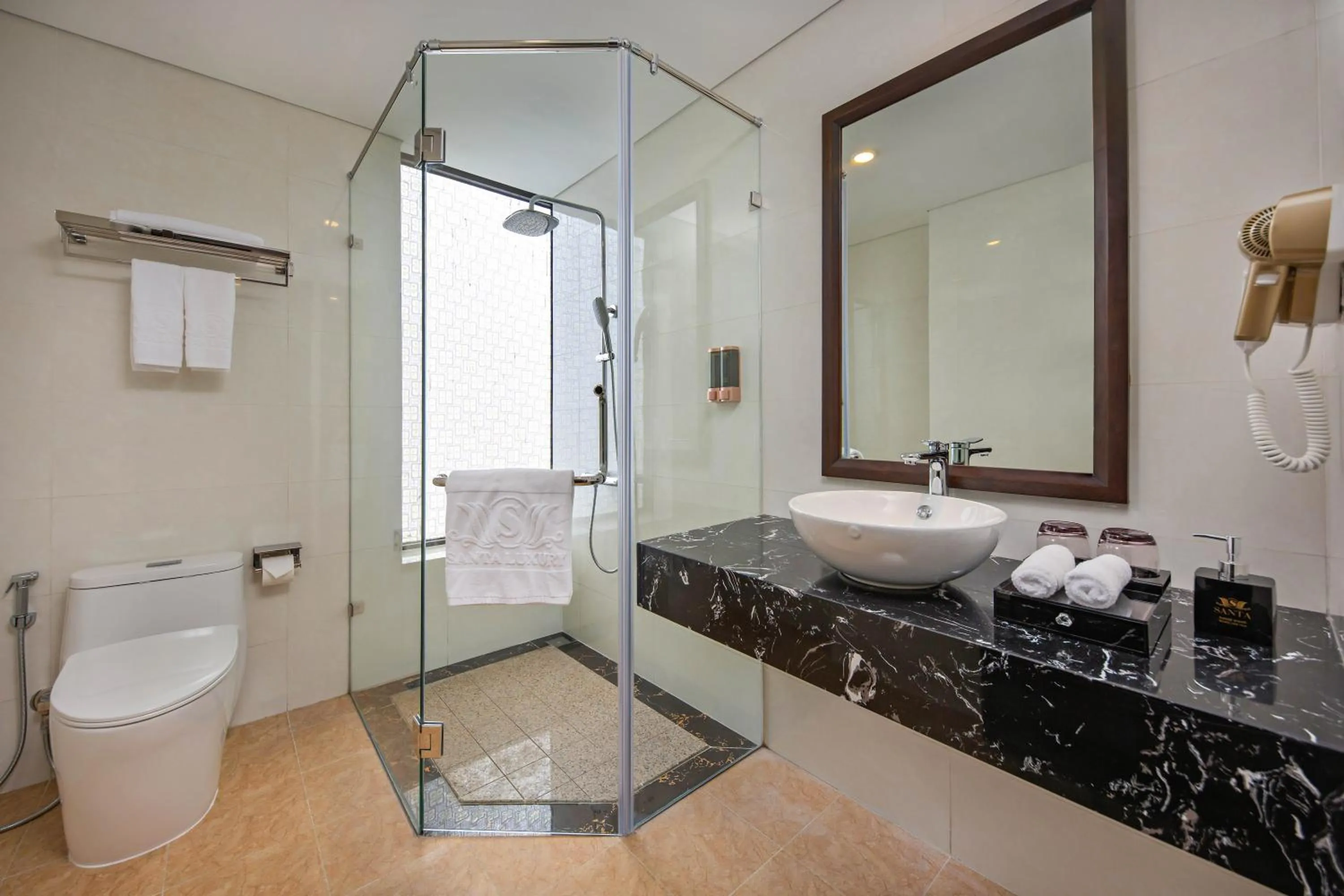 Bathroom in Santa Luxury Hotel