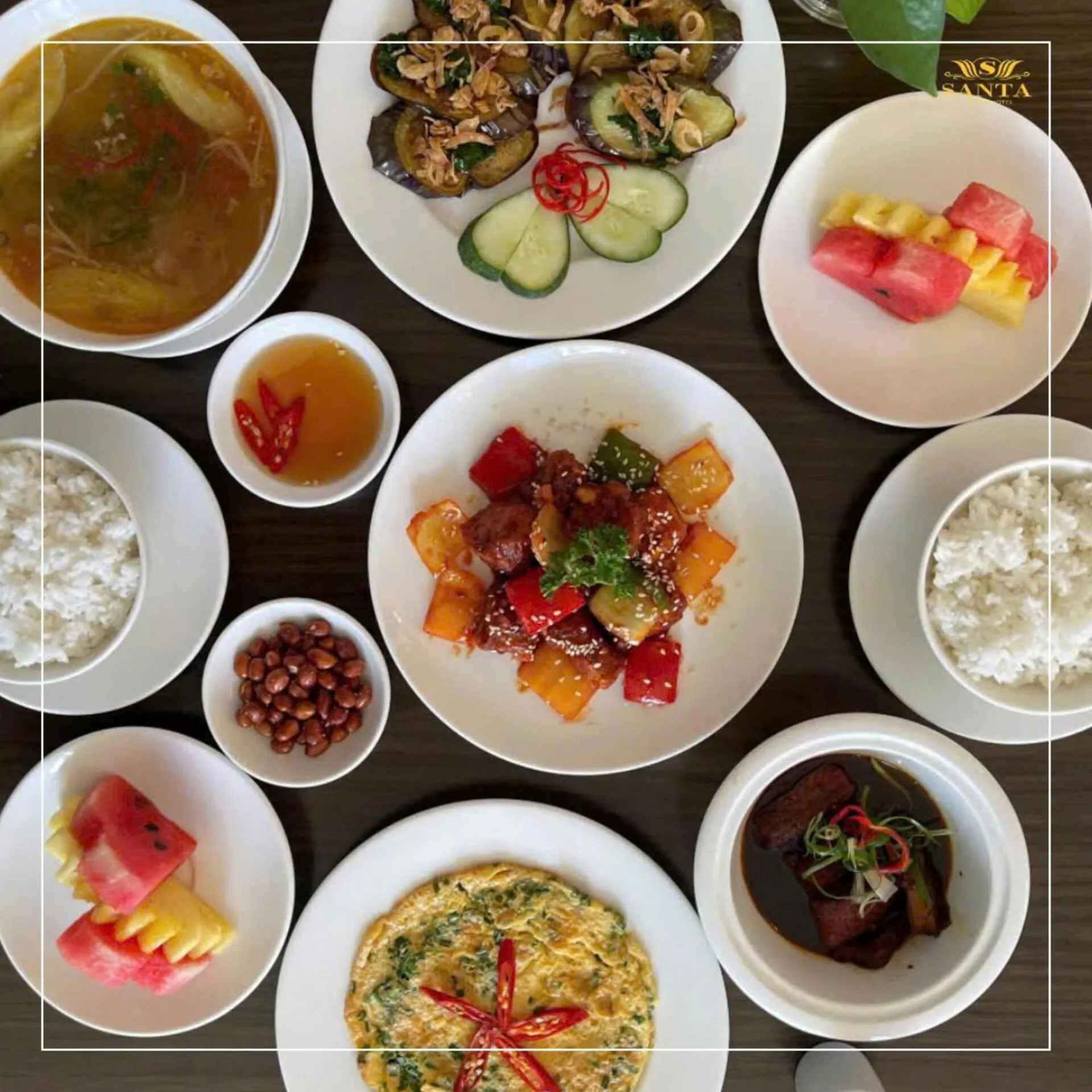 Lunch in Santa Luxury Hotel