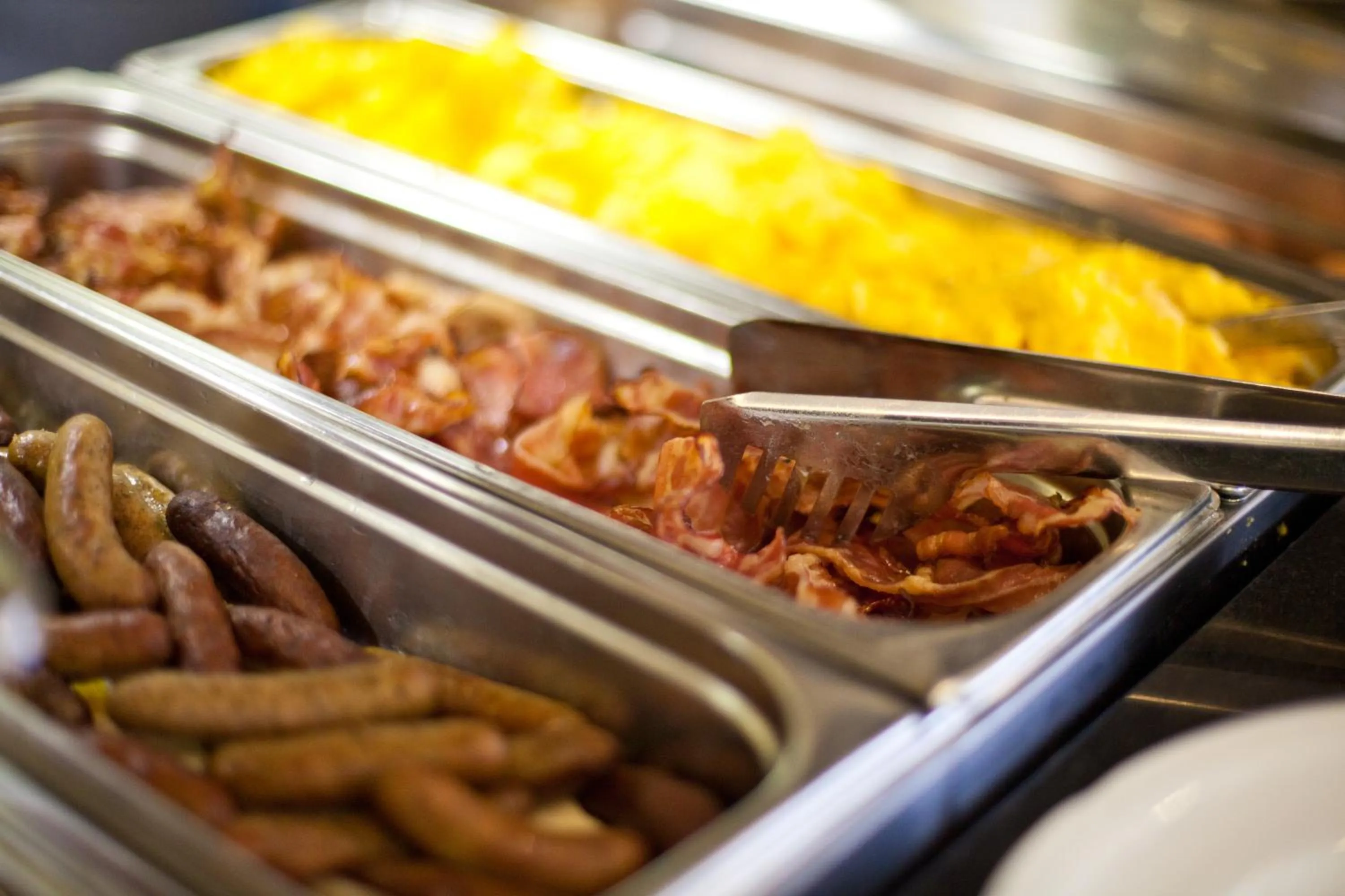 Food and drinks in NOVINA HOTEL Südwestpark